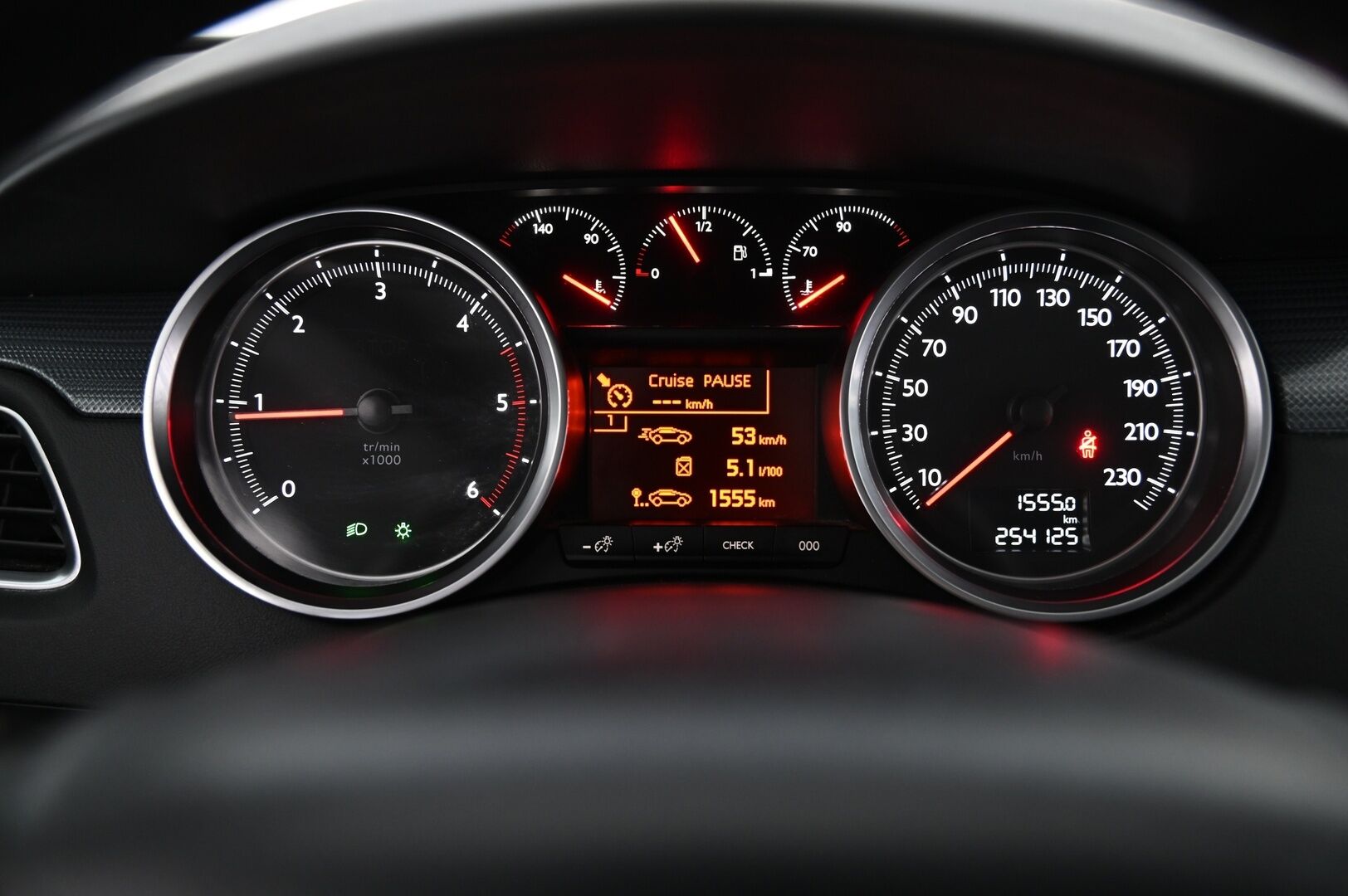 Peugeot 508 2011 Active HDi 140 FAP  *YritysOutlet - Myydään vain yrityksille* *Pa-Lämmitin / Vakkari / Koukku* - *YritysOutlet - Myydään vain yrityksille* 2x renkaat / Suomiauto