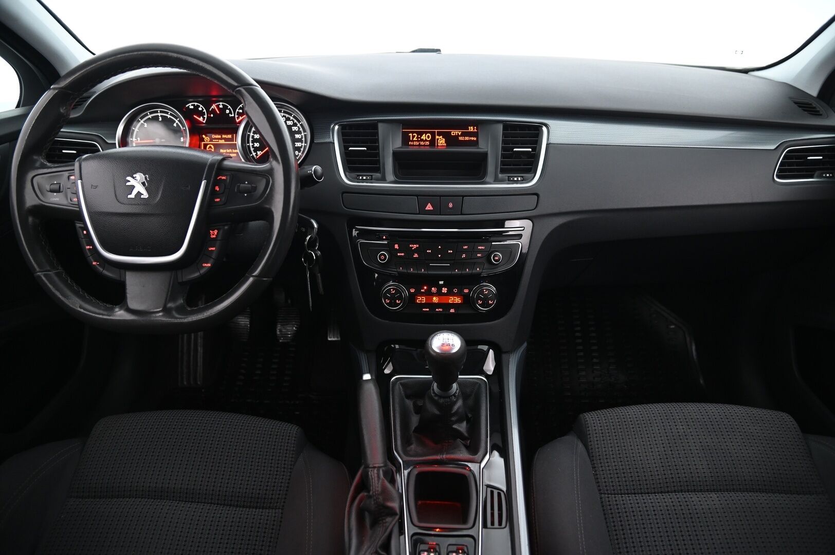 Peugeot 508 2011 Active HDi 140 FAP  *YritysOutlet - Myydään vain yrityksille* *Pa-Lämmitin / Vakkari / Koukku* - *YritysOutlet - Myydään vain yrityksille* 2x renkaat / Suomiauto