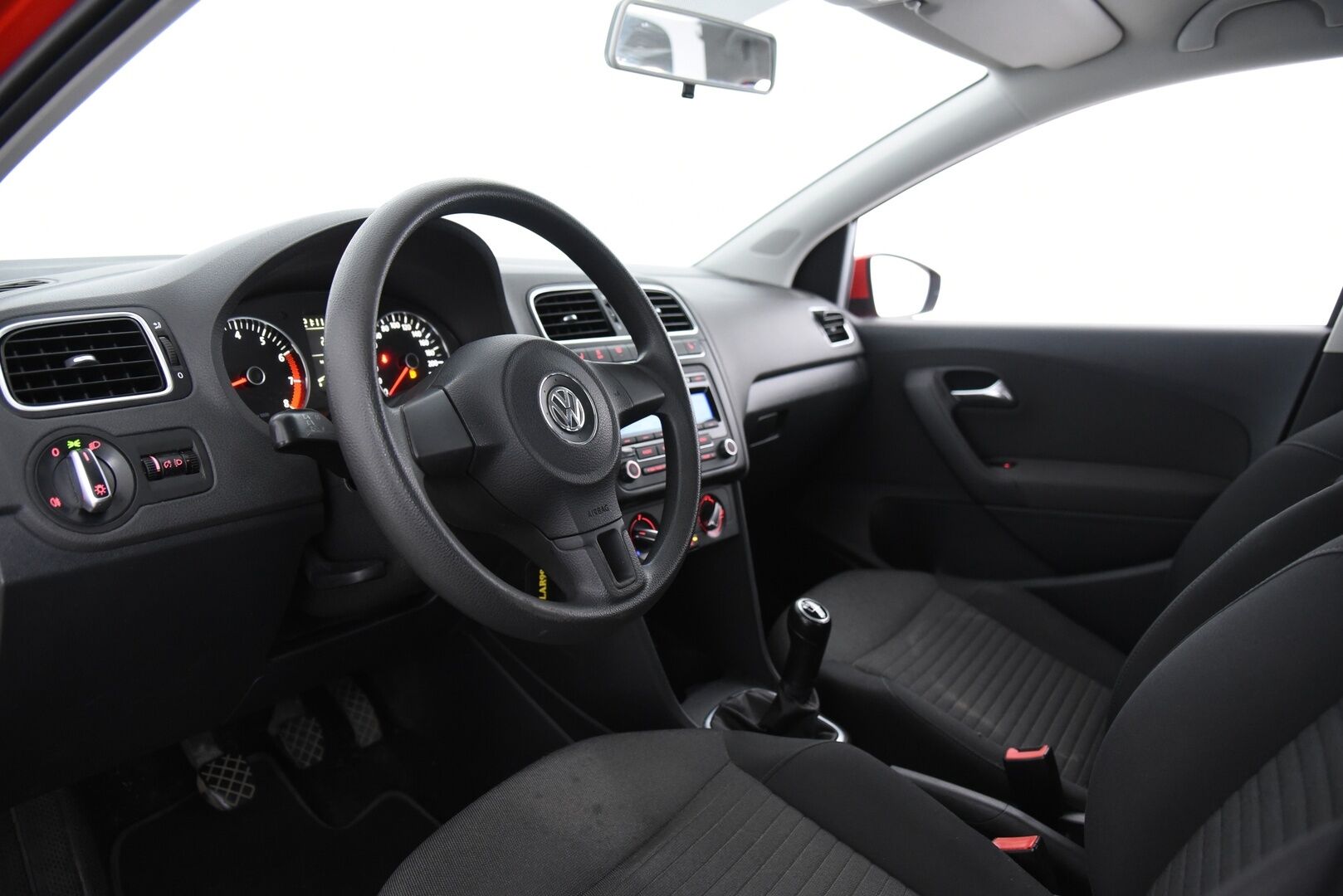 Volkswagen Polo 2011 Comfortline 1,4 63 kW (85 hv) 4-ovinen - Myydään Huutokaupat.comissa!
