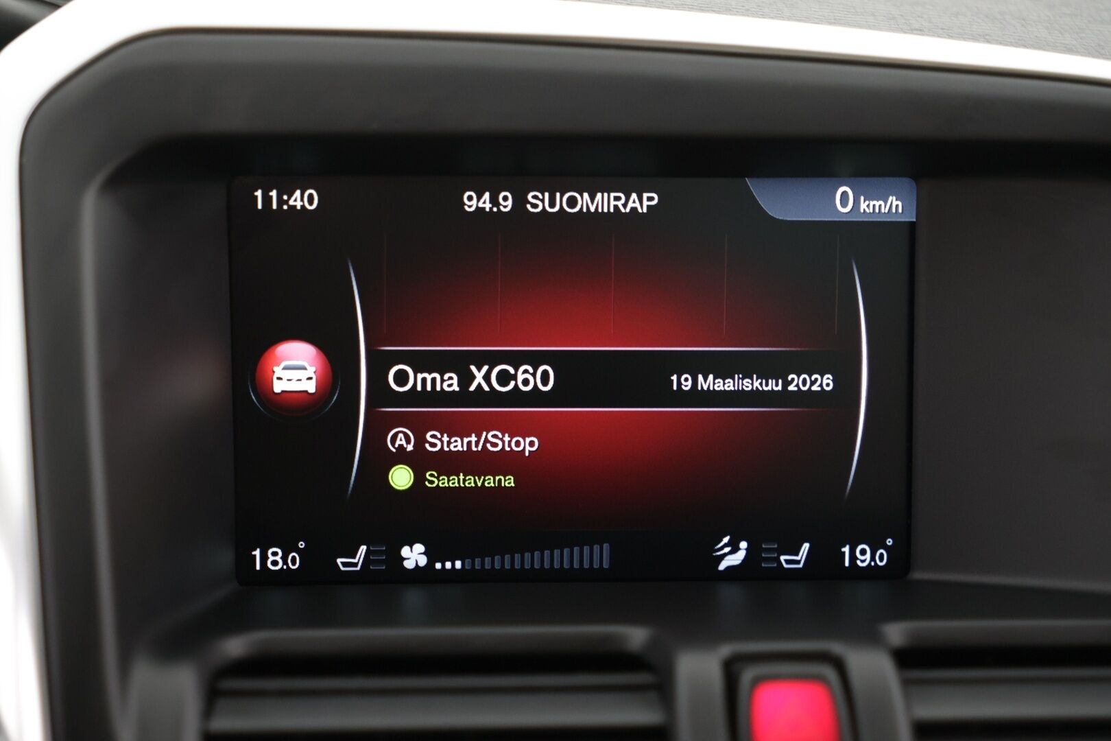 Volvo XC60 2017 D5 AWD Business Classic Summum aut  *Vaalea nahkasisusta / Kessy / Webasto / High Performance audio - Huippuvarusteet / Kattava huoltohistoria / Hyvin pidetty / Ilman Adblueta