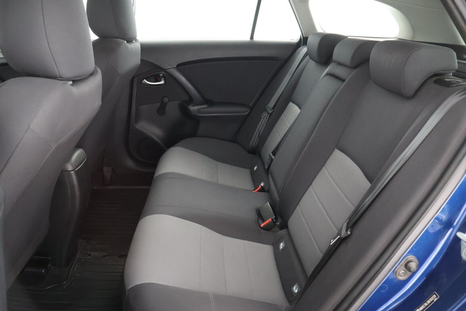 Toyota Avensis 2016 1,6 Valvematic Life Touring Sports -  | Suomi auto | Vakkari  | Bluetooth | Lohko+sisä | 2-Renkaat |