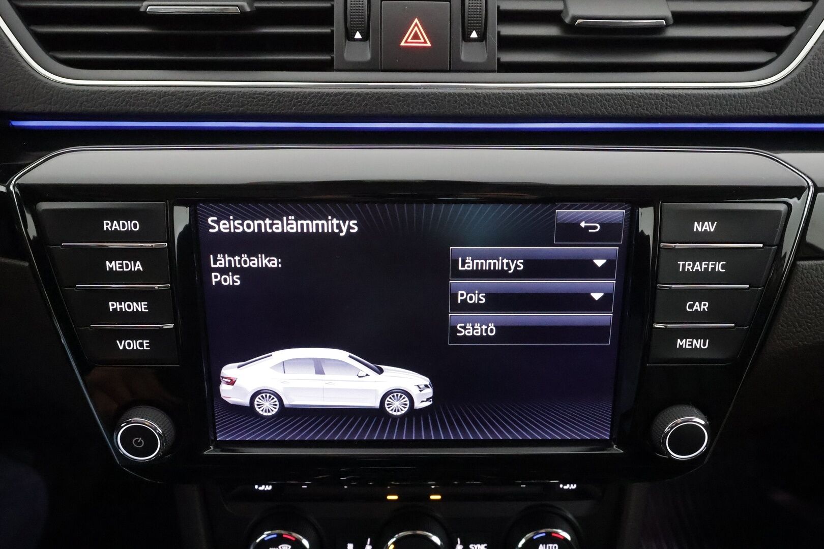 Skoda Superb 2017 2,0 TDI 190 4x4 L&K DSG * Canton / Webasto / Koukku / ACC / Xenon / Kattoluukku / Ilmastoitu Muistipenkki * - Suomi-auto / Kahdet renkaat aluvanteilla