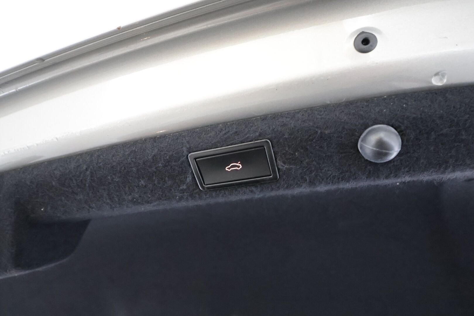 Skoda Superb 2017 2,0 TDI 190 4x4 L&K DSG * Canton / Webasto / Koukku / ACC / Xenon / Kattoluukku / Ilmastoitu Muistipenkki * - Suomi-auto / Kahdet renkaat aluvanteilla