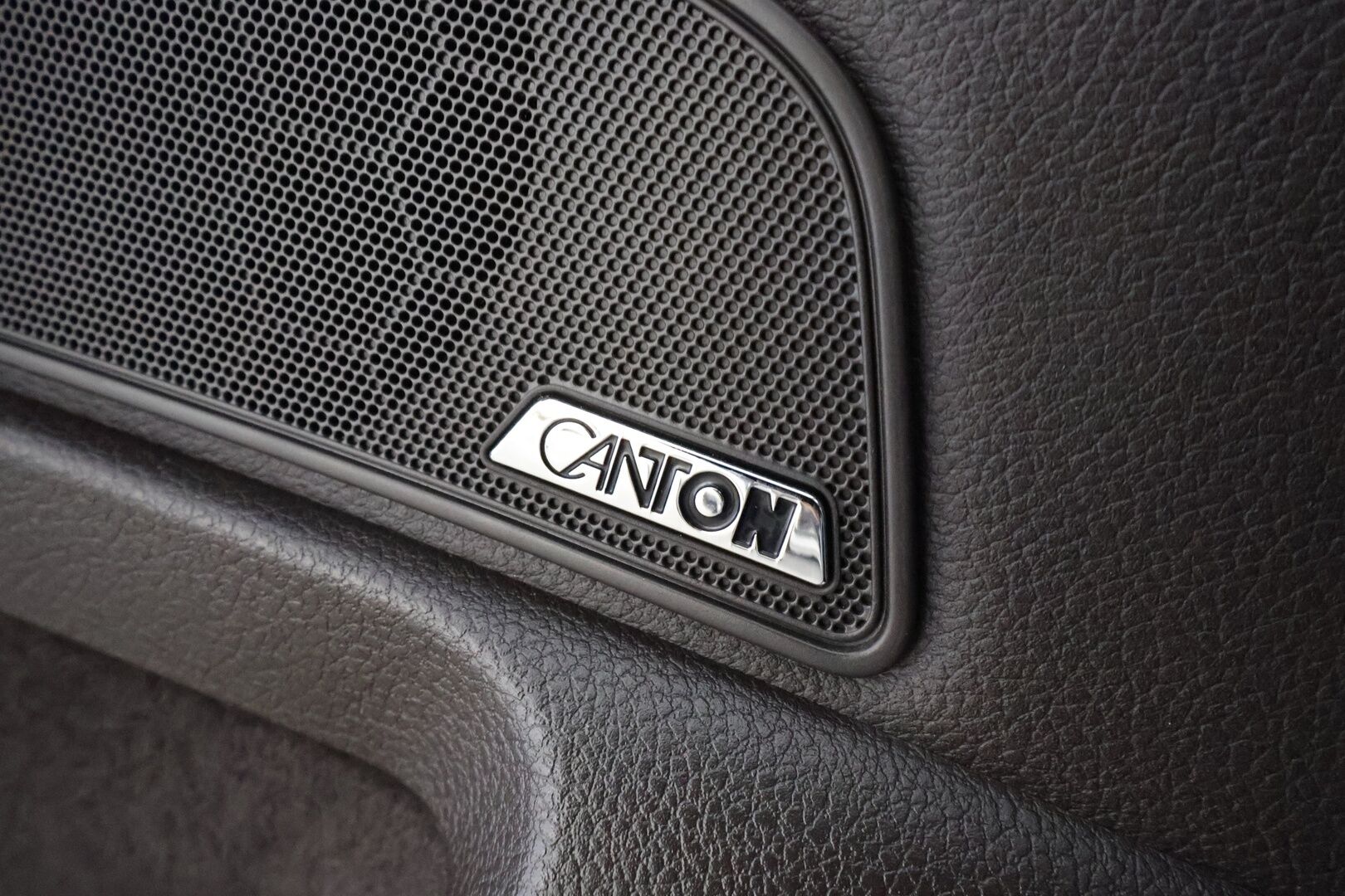 Skoda Superb 2017 2,0 TDI 190 4x4 L&K DSG * Canton / Webasto / Koukku / ACC / Xenon / Kattoluukku / Ilmastoitu Muistipenkki * - Suomi-auto / Kahdet renkaat aluvanteilla