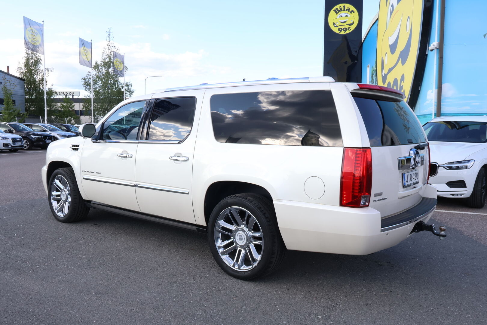Cadillac Escalade 2011 6.2 V8 Sport Luxury 4WD - 3,99 % KORKOTARJOUS TÄHÄN AUTOON - MYYDÄÄN HUUTOKAUPAT.COM!