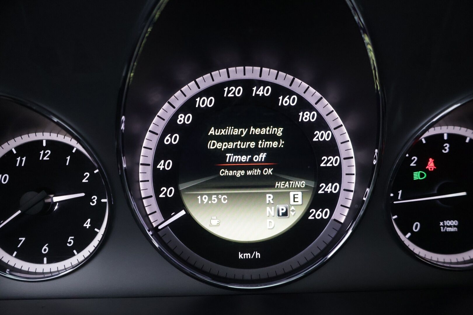 Mercedes-Benz E 2011 250 CDI BE T A Premium Business YritysOutlet - Myydään vain yrityksille *