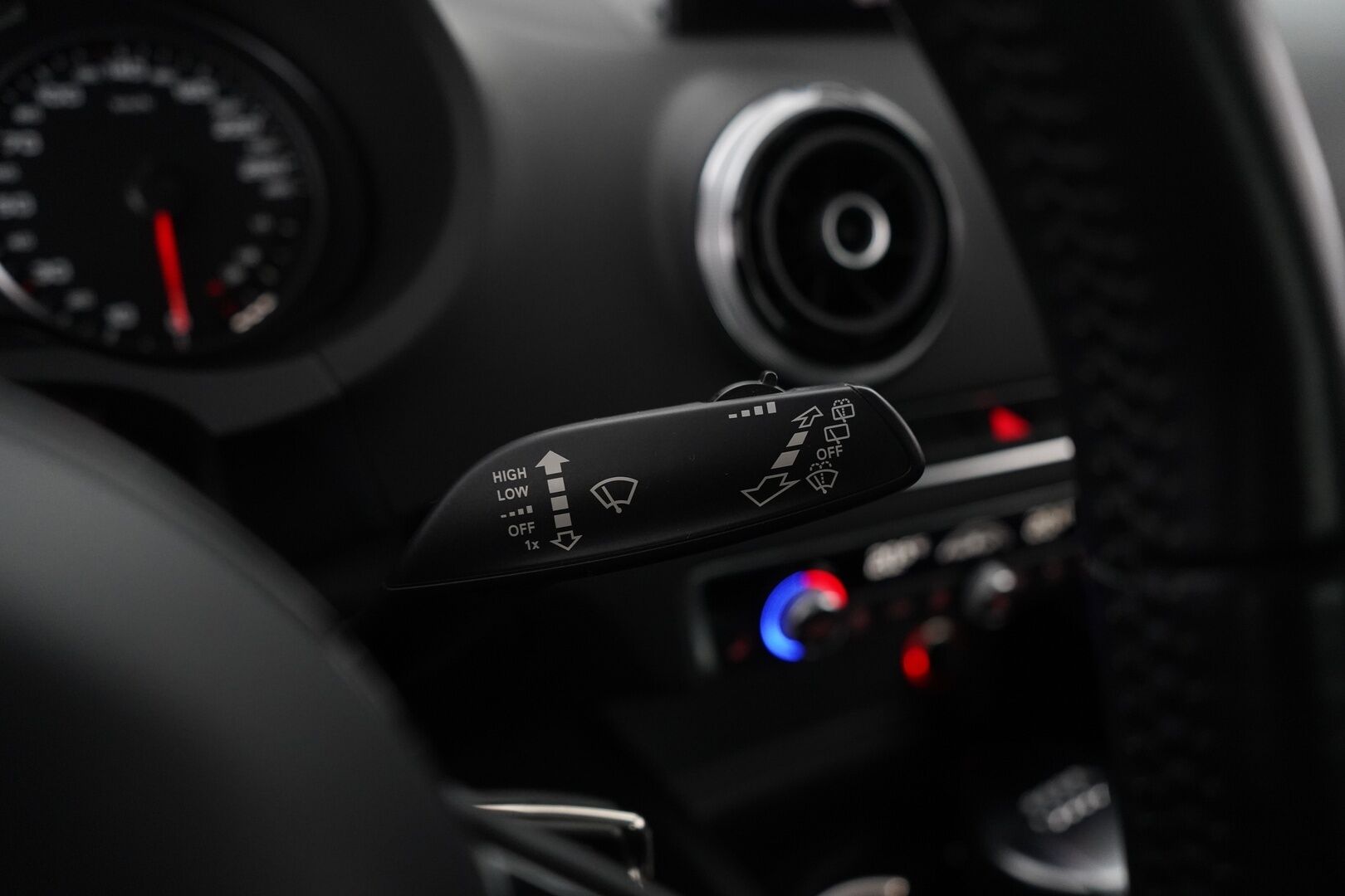 Audi A3 2013 1.4 TFSI 90 kW LE CC * Vakkari / Tutka / Lohkolämmitin / Bluetooth * - Suomi-auto / Juuri katsastettu ja huollettu! / Jakohihna vaihdettu 184tkm 7/23 - Osta nyt, maksa vasta ensi vuonna