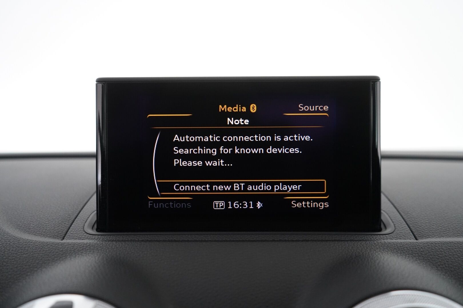 Audi A3 2013 1.4 TFSI 90 kW LE CC * Vakkari / Tutka / Lohkolämmitin / Bluetooth * - Suomi-auto / Juuri katsastettu ja huollettu! / Jakohihna vaihdettu 184tkm 7/23 - Osta nyt, maksa vasta ensi vuonna