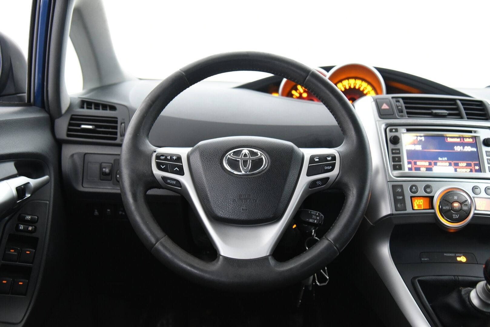 Toyota Verso 2012 2,0 D-4D Family 7p /  – Tämä auto myydään YritysOutlet -valikoimasta vain yritykselle - P. Kamera / Navi / P. Tutkat / Koukku