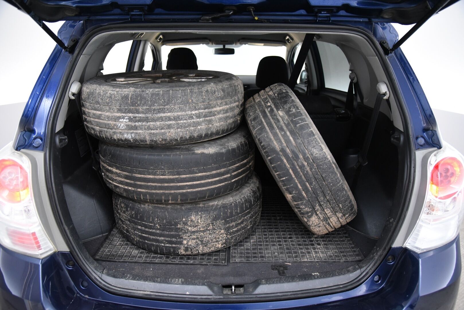 Toyota Verso 2012 2,0 D-4D Family 7p /  – Tämä auto myydään YritysOutlet -valikoimasta vain yritykselle - P. Kamera / Navi / P. Tutkat / Koukku