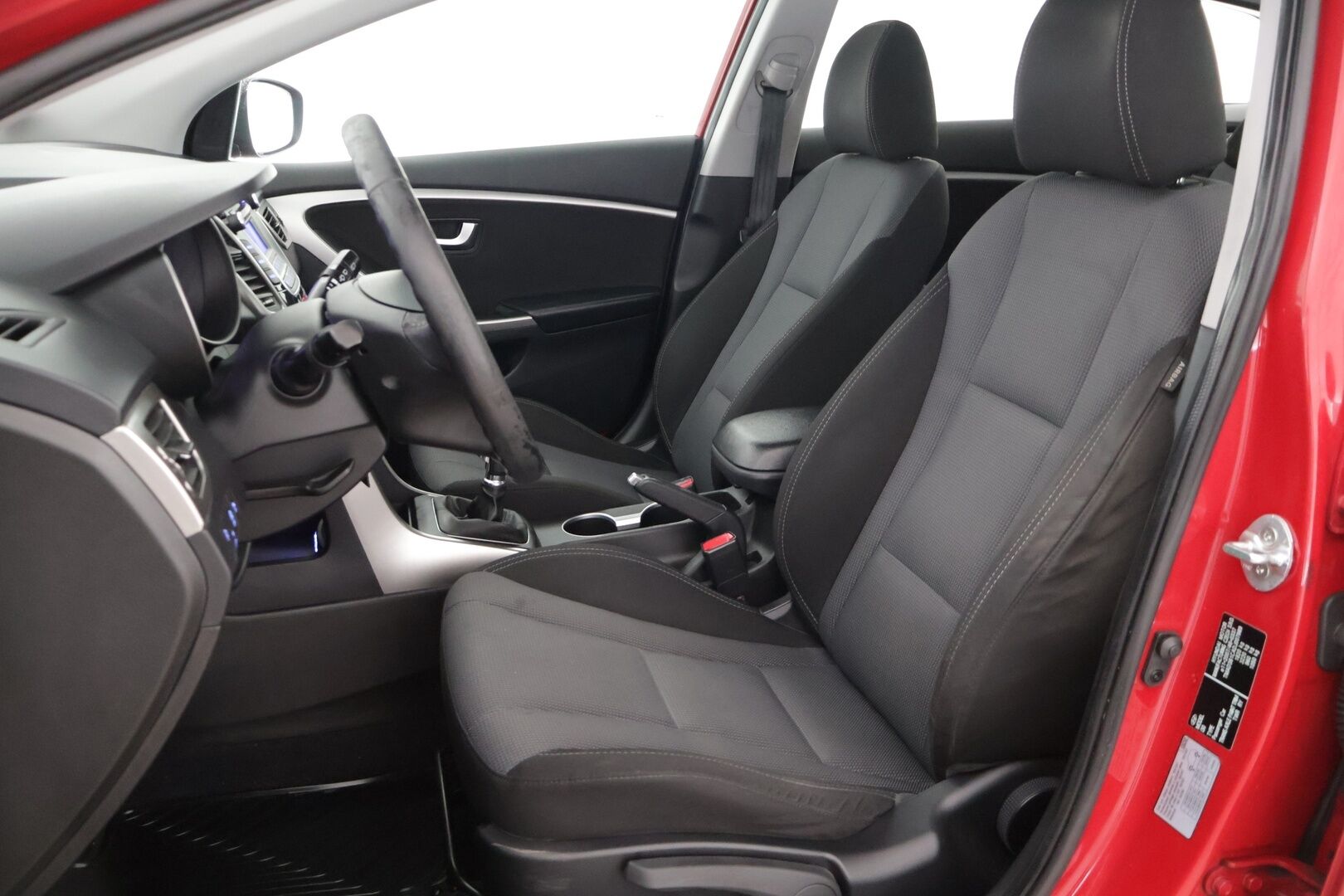 Hyundai i30 Wagon 2012 1,6 GDI 6MT ISG Comfort *Suomi-auto / Peruutustutka / Lohkolämmitin* - *2-omisteinen / Juuri katsastettu / 2x Merkkirenkaat peltivantein*