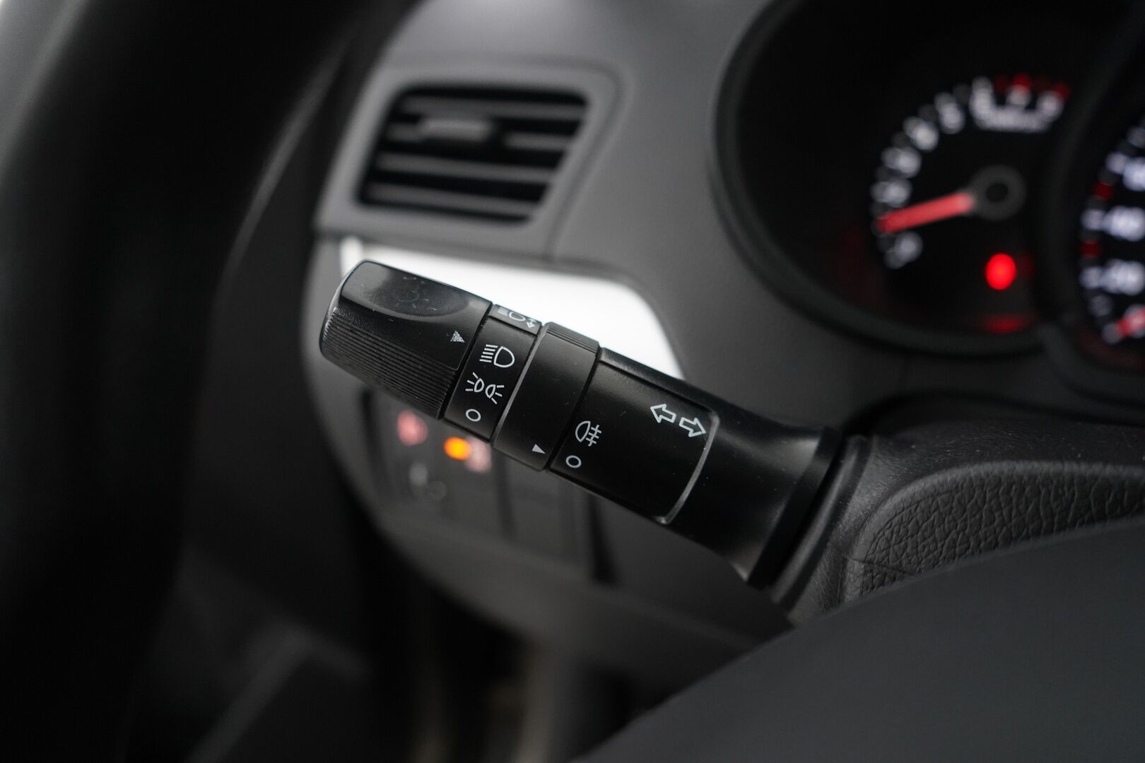 Kia Picanto 2013 1,0 ISG LX 3D EcoDynamics - YritysOutlet - Myydään vain yrityksille - 2xrenkaat / Kytkin vaihdettu / Näppärä kauppakassi