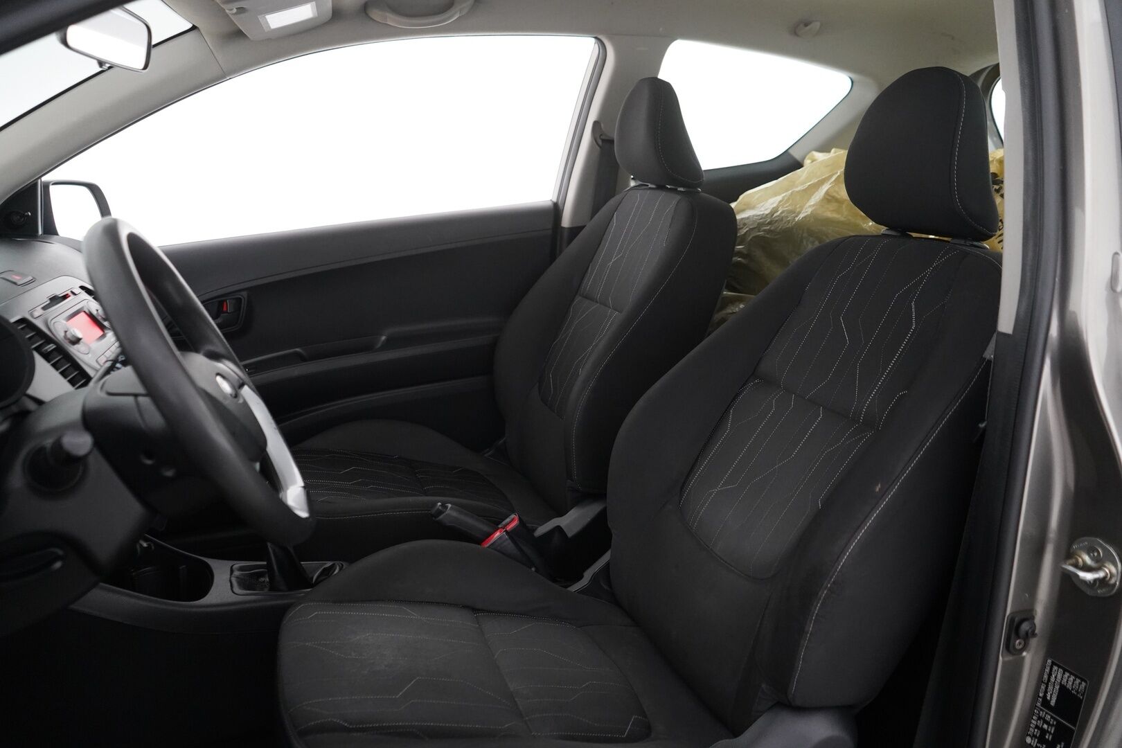 Kia Picanto 2013 1,0 ISG LX 3D EcoDynamics - YritysOutlet - Myydään vain yrityksille - 2xrenkaat / Kytkin vaihdettu / Näppärä kauppakassi