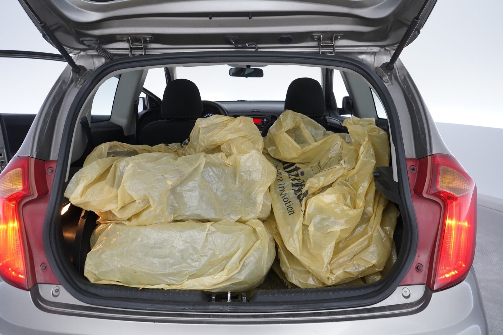 Kia Picanto 2013 1,0 ISG LX 3D EcoDynamics - YritysOutlet - Myydään vain yrityksille - 2xrenkaat / Kytkin vaihdettu / Näppärä kauppakassi