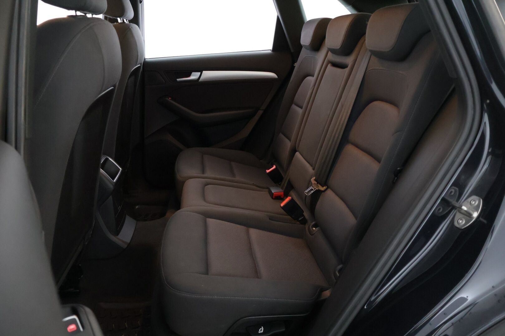 Audi Q5 2013 Business 2,0 TDI 130 kW quattro S tronic * Facelift / Suomiauto / Koukku / Lohkolämmitin / Sport-penkit / Lisävalo * - *Asiallisesti huollettu Suomiauto! / Kahdet renkaat / Xenon / Siisti! *