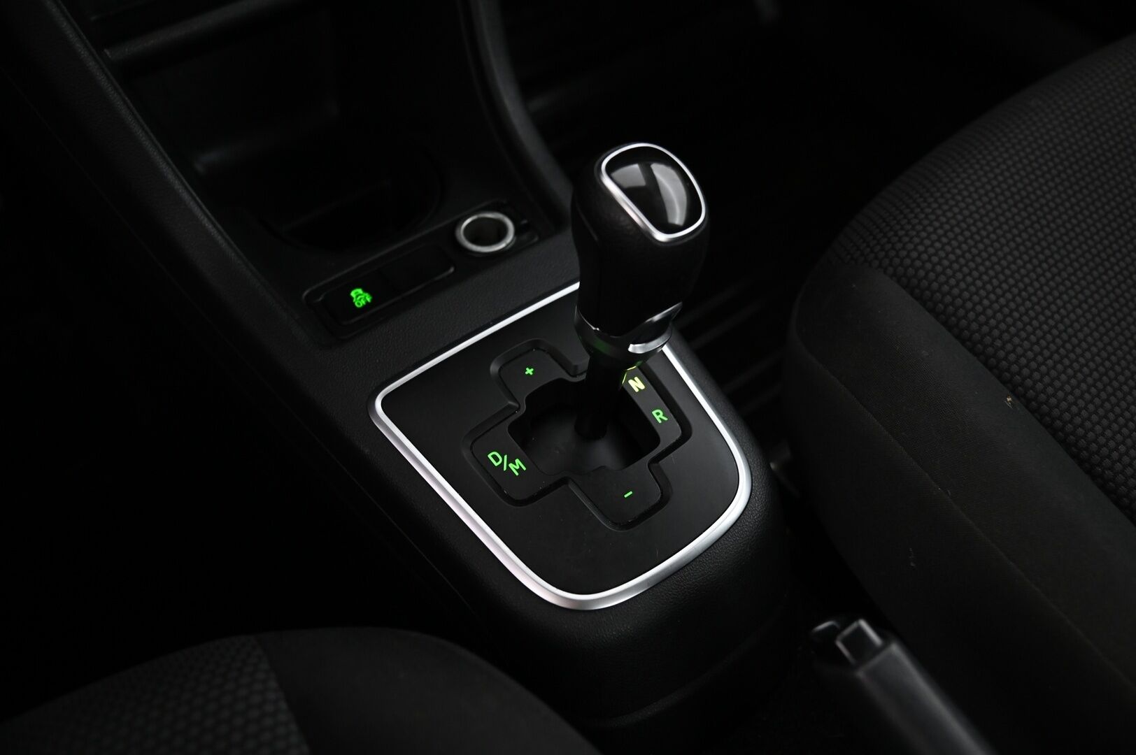 Skoda Citigo 2013 1,0 75 Elegance ASG Autom. 3-ov. *Webasto / Vakkari / Navi / 2x renkaat aluilla *Myydään Huutokaupat.com kautta - Myydään huutokaupat.com* https://huutokaupat.com/kohde/5913162/skoda-citigo-vakkari-navi-webasto-2013