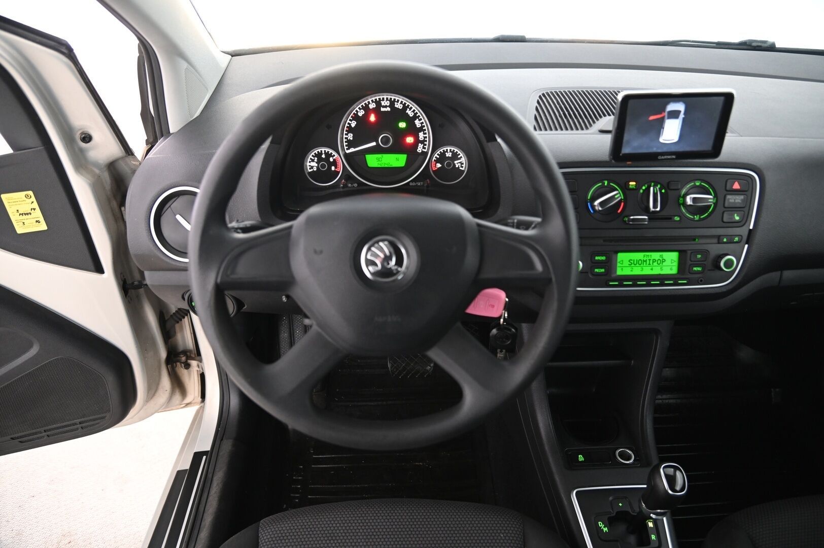 Skoda Citigo 2013 1,0 75 Elegance ASG Autom. 3-ov. *Webasto / Vakkari / Navi / 2x renkaat aluilla *Myydään Huutokaupat.com kautta - Myydään huutokaupat.com* https://huutokaupat.com/kohde/5913162/skoda-citigo-vakkari-navi-webasto-2013