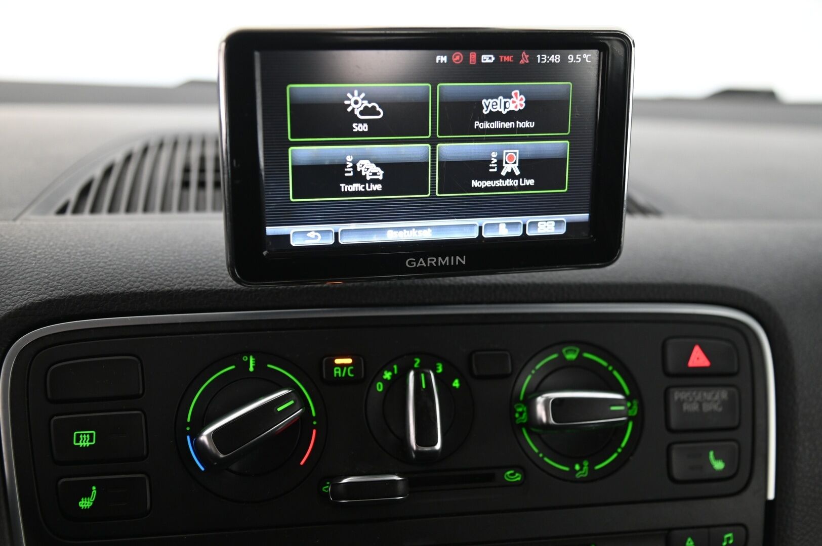 Skoda Citigo 2013 1,0 75 Elegance ASG Autom. 3-ov. *Webasto / Vakkari / Navi / 2x renkaat aluilla *Myydään Huutokaupat.com kautta - Myydään huutokaupat.com* https://huutokaupat.com/kohde/5913162/skoda-citigo-vakkari-navi-webasto-2013