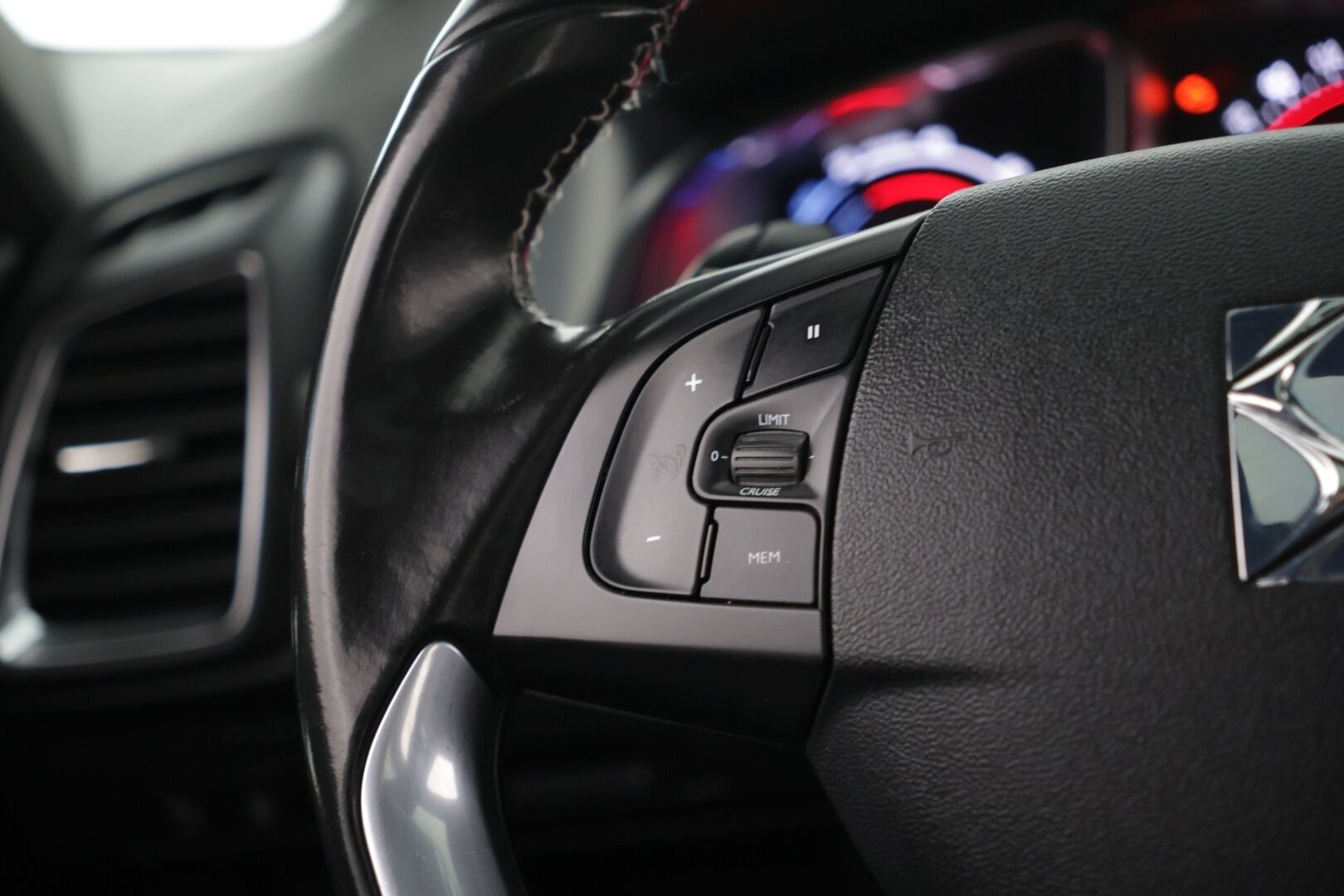 Citroen DS5 2014 Hybrid4 So Chic *YritysOutlet - Myydään vain yrityksille * - *YritysOutlet - Myydään vain yrityksille *