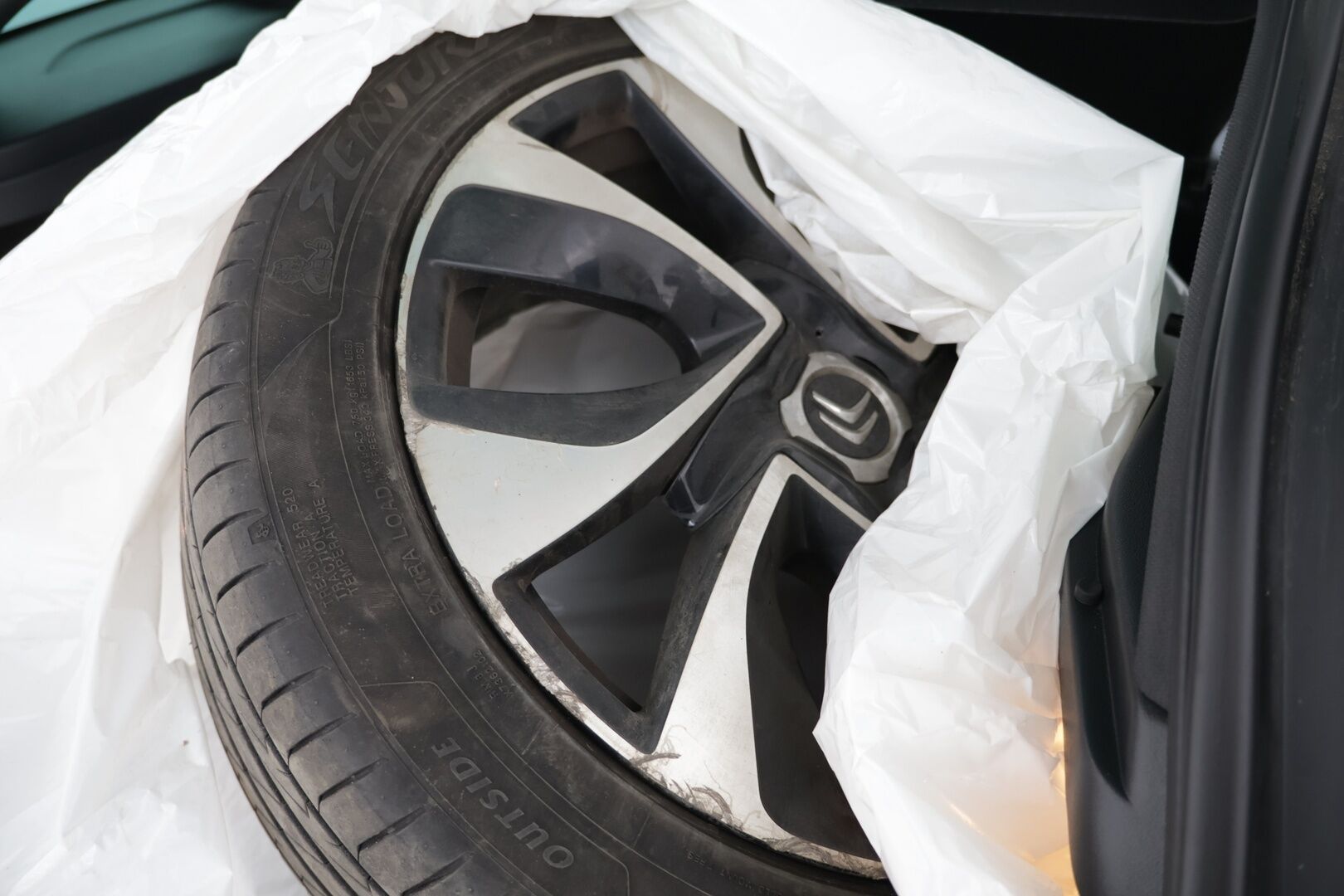 Citroen DS5 2014 Hybrid4 So Chic *YritysOutlet - Myydään vain yrityksille * - *YritysOutlet - Myydään vain yrityksille *