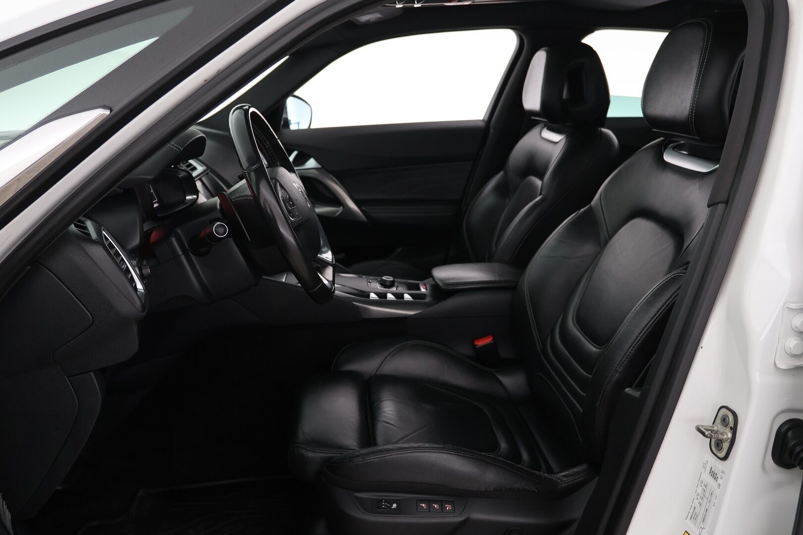 Citroen DS5 2014 Hybrid4 So Chic *YritysOutlet - Myydään vain yrityksille * - *YritysOutlet - Myydään vain yrityksille *