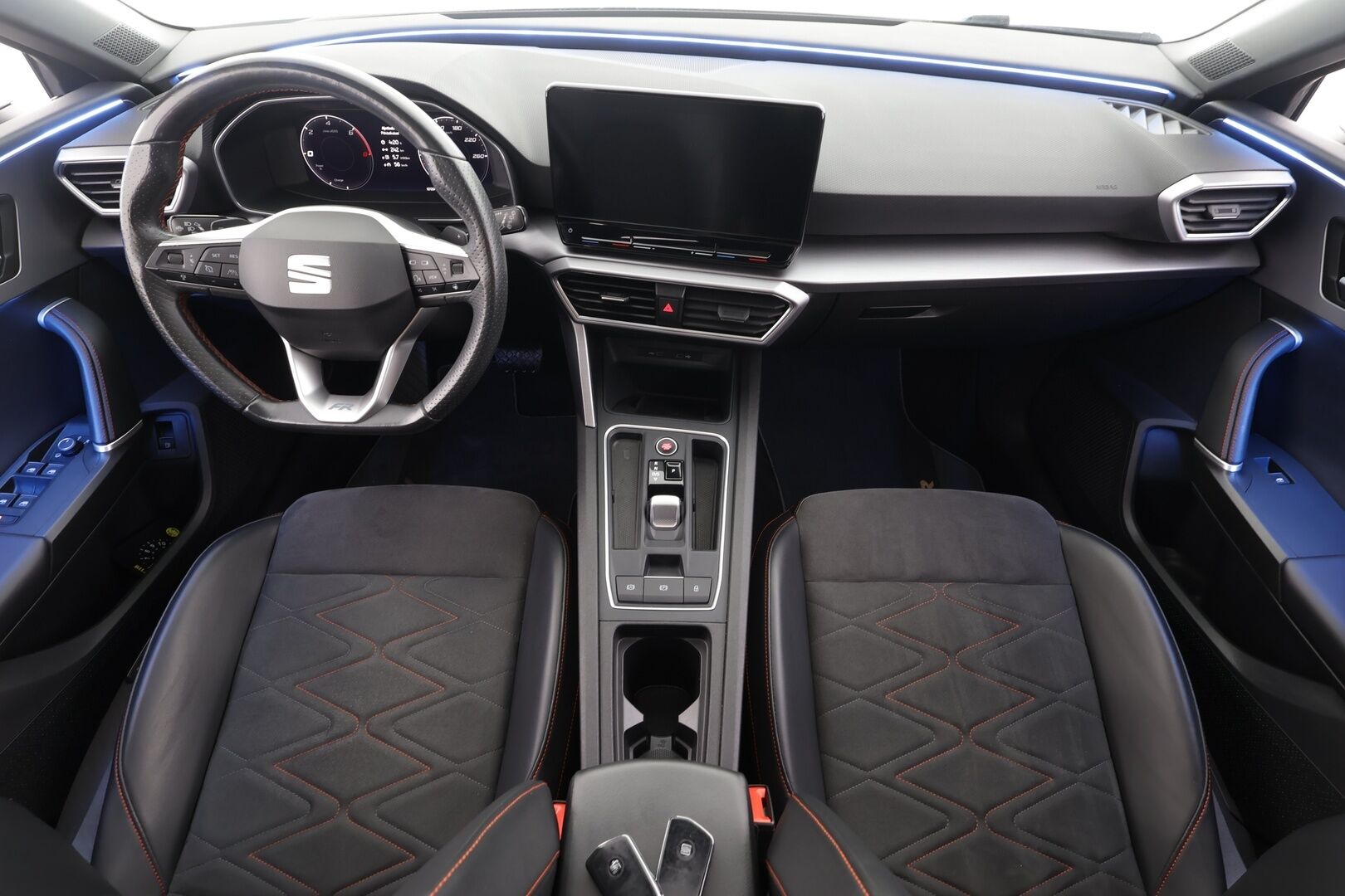 Seat Leon 2021 1,4 PHEV 204 eHybrid FR DSG - | ACC | DCC | Muistipenkki | Kattoikkuna | Nahka-alcantara | Travel Assist | Digimittaristo | Ambient | P.kamera | Side Assist | Keyless | 2x renkaat aluin |
