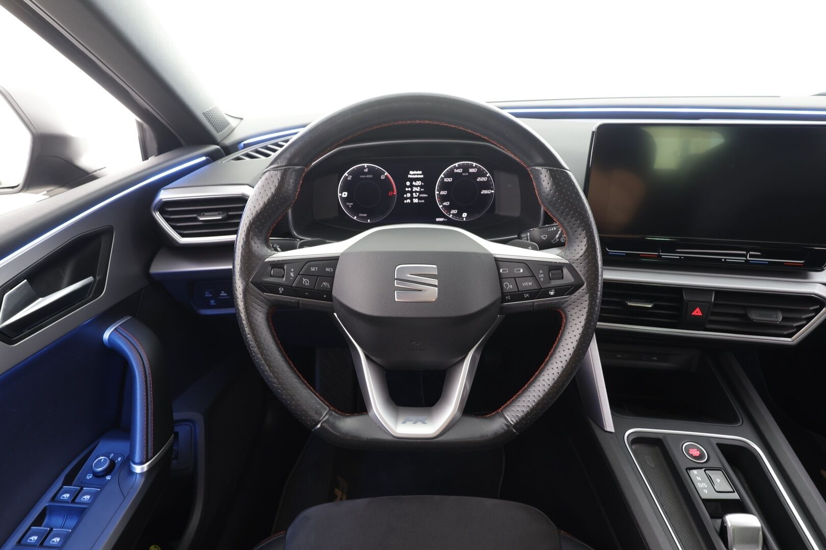 Seat Leon 2021 1,4 PHEV 204 eHybrid FR DSG - | ACC | DCC | Muistipenkki | Kattoikkuna | Nahka-alcantara | Travel Assist | Digimittaristo | Ambient | P.kamera | Side Assist | Keyless | 2x renkaat aluin |