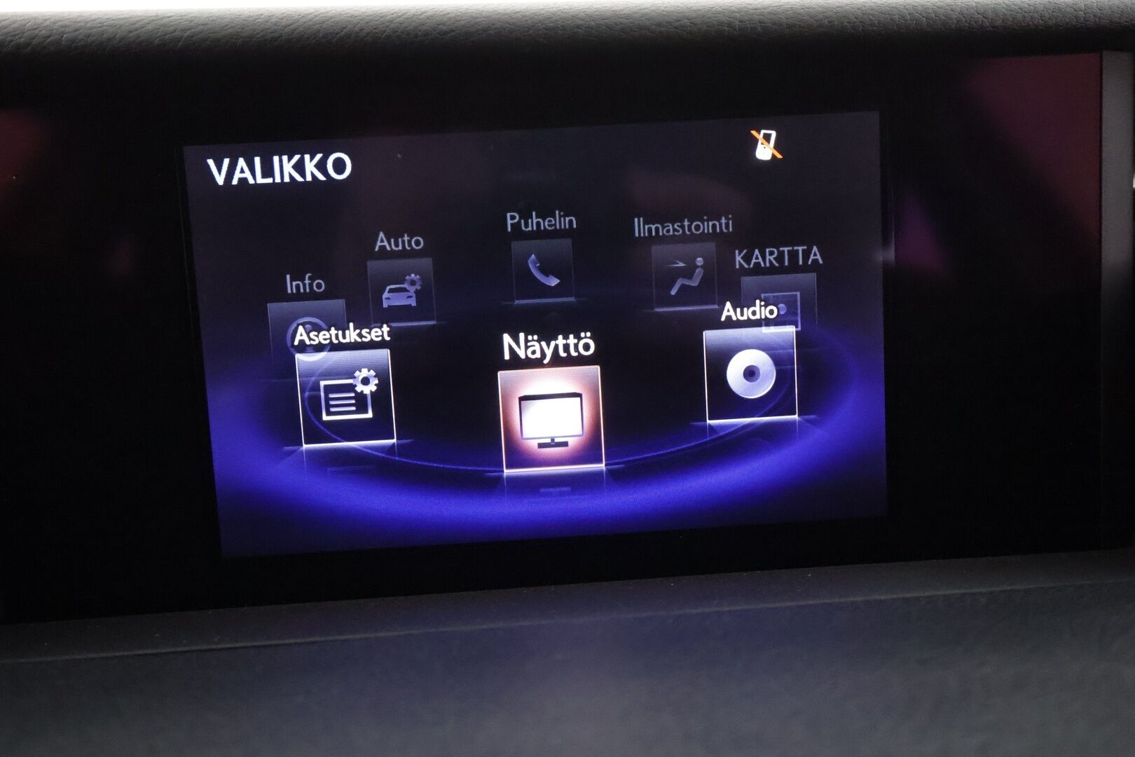Lexus IS 2014 300h Executive - | Webasto | Xenon | P.Tutkat | Navi | Keyless | Vakkari | Bluetooth | Suomi-auto | Kahdet renkaat | Merkkihuollot |