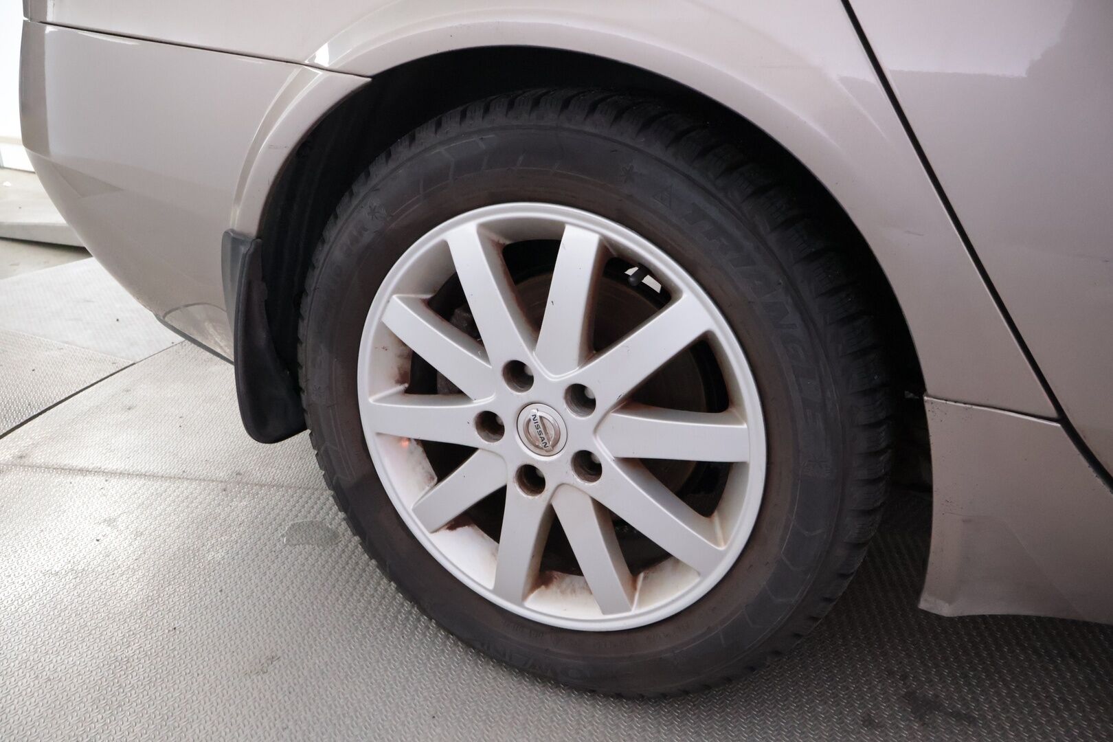 Nissan Primera 2005 4D PRIMERA HATCHBACK *Koukku / Lohko / 2x-Renkaat*