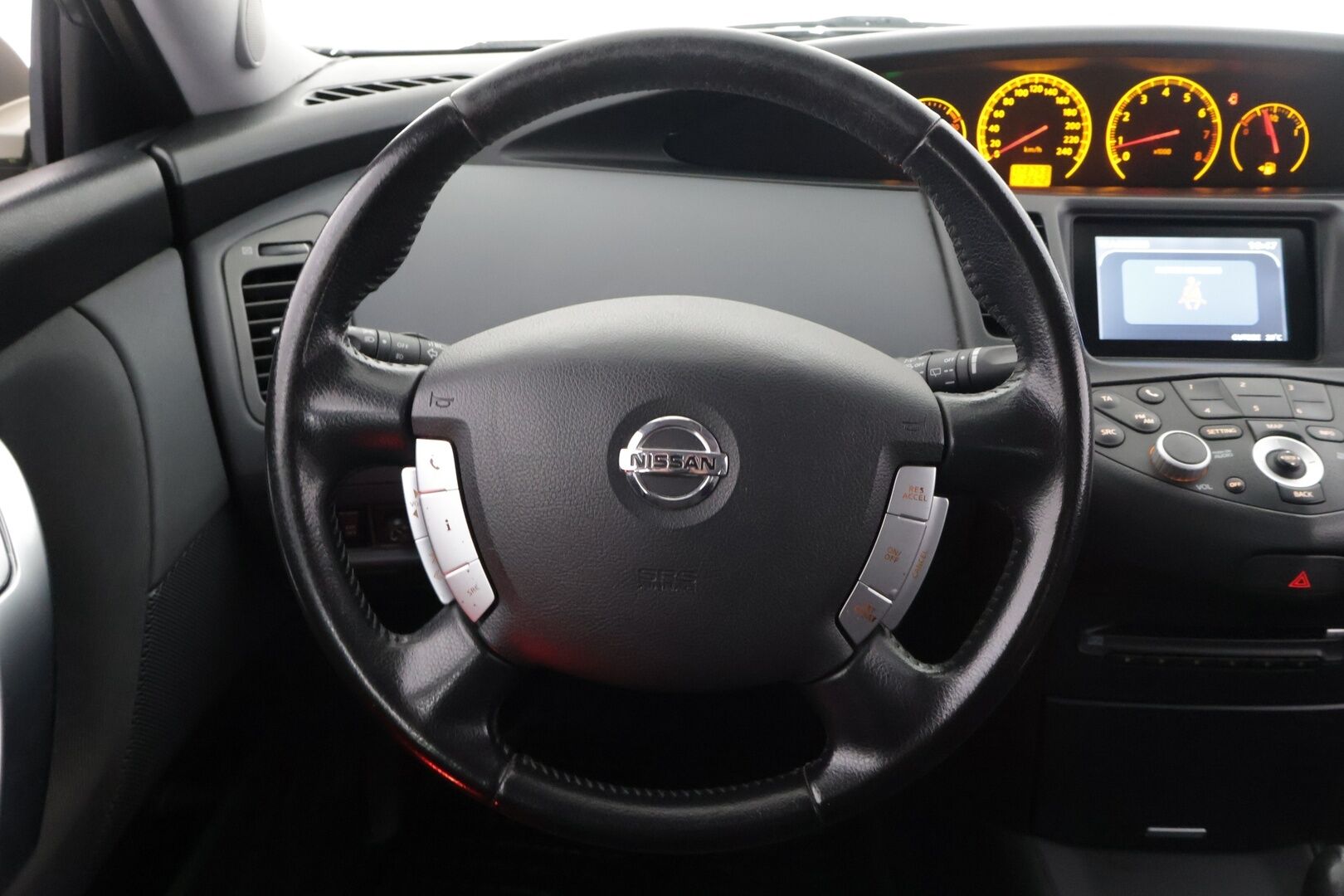 Nissan Primera 2005 4D PRIMERA HATCHBACK *Koukku / Lohko / 2x-Renkaat*