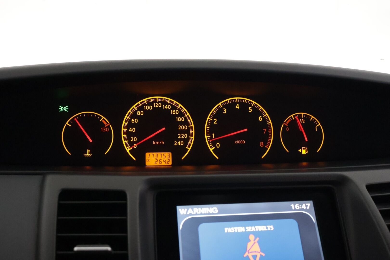 Nissan Primera 2005 4D PRIMERA HATCHBACK *Koukku / Lohko / 2x-Renkaat*