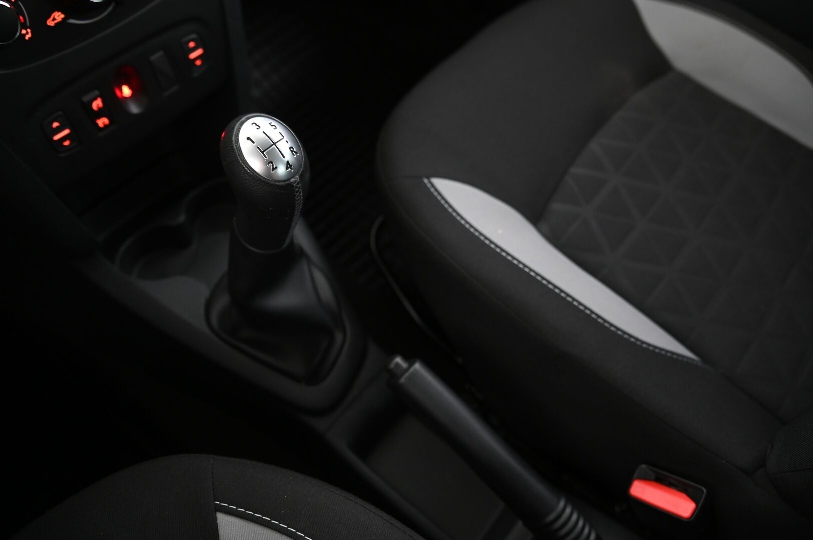 Dacia Sandero 2014 Stepway dCi 90 Prestige - Navi | Bt | Suomiauto | Erittäin hyvin huollettu | Katso kilsat!