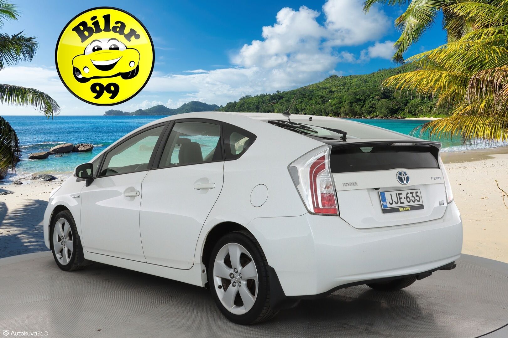 Toyota Prius 2015 HSD Linea Sol 5ov **Suomi-auto / HUD / P.Kamera / Navi / Sisätilanlämmitin / KeylessGO / 2x Renkaat**
