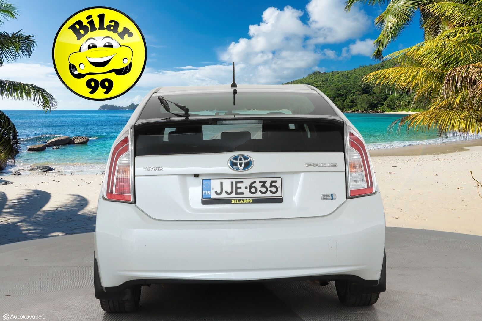 Toyota Prius 2015 HSD Linea Sol 5ov **Suomi-auto / HUD / P.Kamera / Navi / Sisätilanlämmitin / KeylessGO / 2x Renkaat**