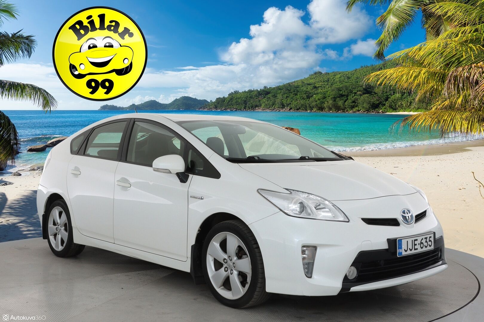 Toyota Prius 2015 HSD Linea Sol 5ov **Suomi-auto / HUD / P.Kamera / Navi / Sisätilanlämmitin / KeylessGO / 2x Renkaat**