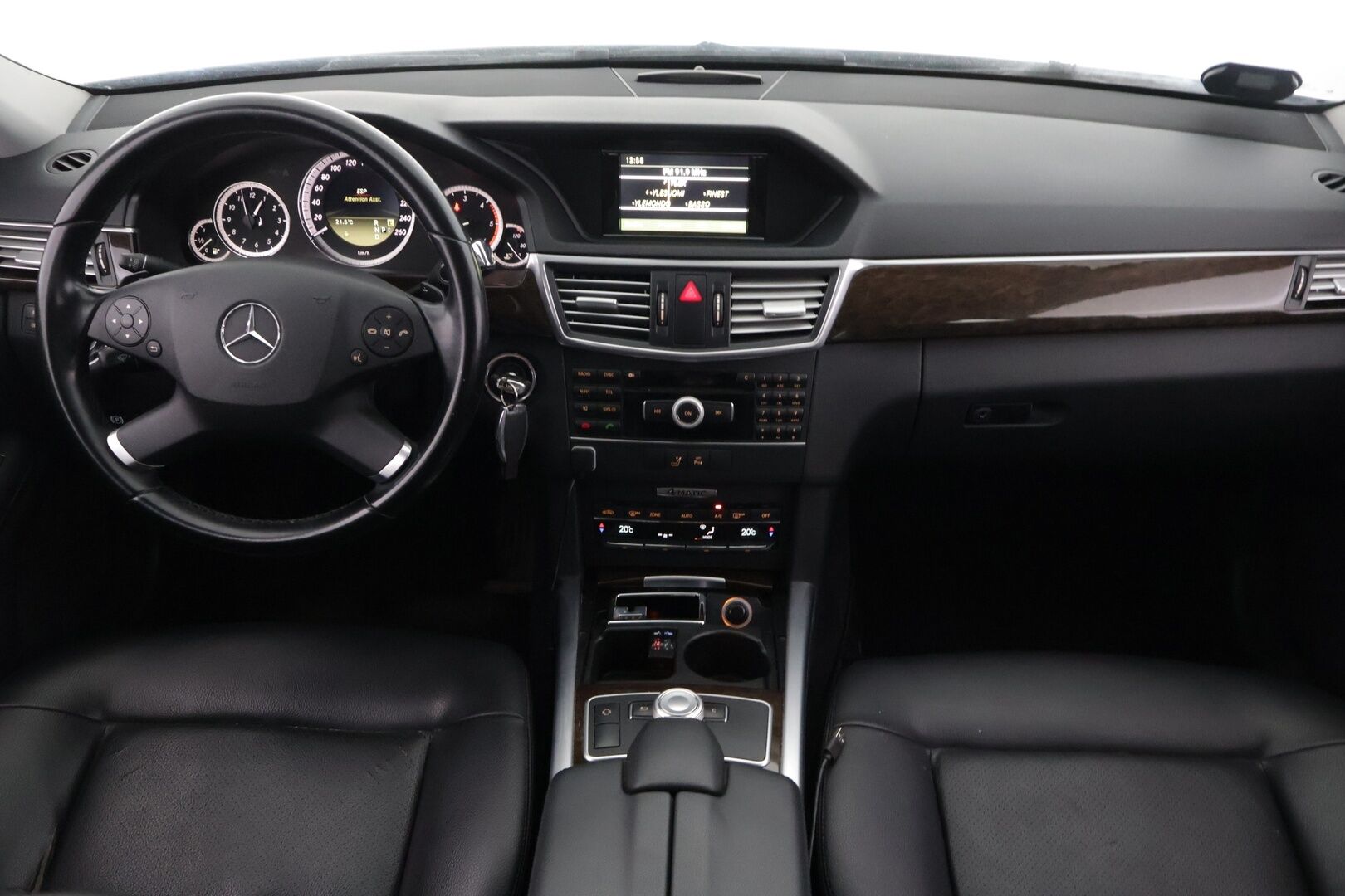 Mercedes-Benz E 2011 E 350 CDI BE T 4Matic A Premium Business * Koukku / Navi / Jalopuut / Nahkasisusta!* - *Hyvin huollettu / Tyylikäs / Neliveto / Farmari*