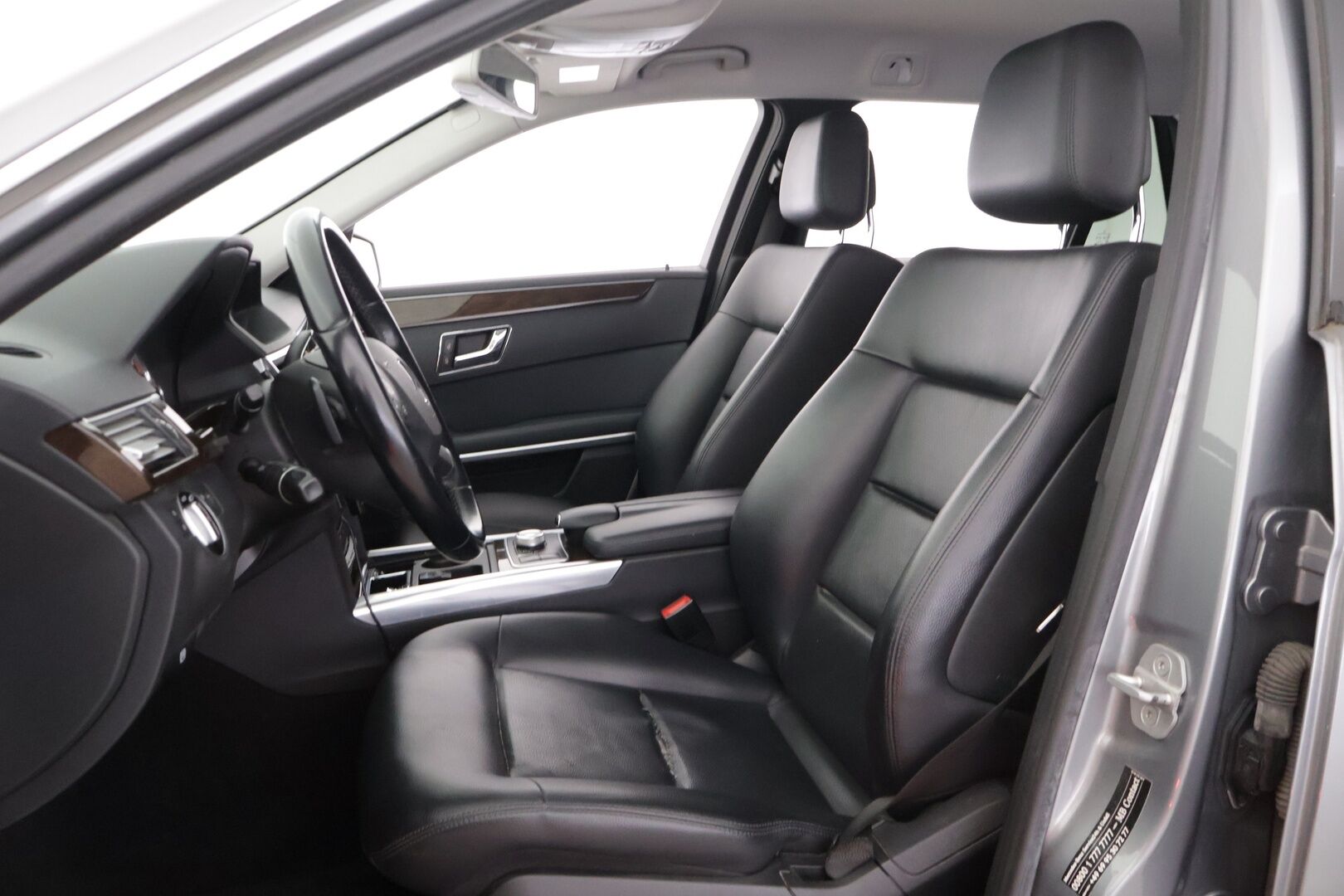 Mercedes-Benz E 2011 E 350 CDI BE T 4Matic A Premium Business * Koukku / Navi / Jalopuut / Nahkasisusta!* - *Hyvin huollettu / Tyylikäs / Neliveto / Farmari*