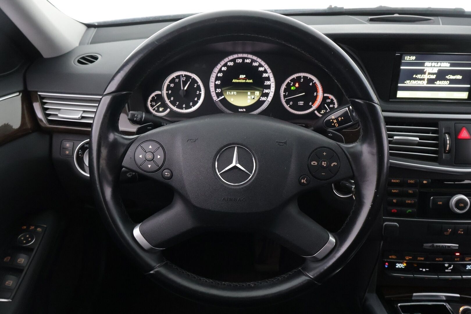 Mercedes-Benz E 2011 E 350 CDI BE T 4Matic A Premium Business * Koukku / Navi / Jalopuut / Nahkasisusta!* - *Hyvin huollettu / Tyylikäs / Neliveto / Farmari*