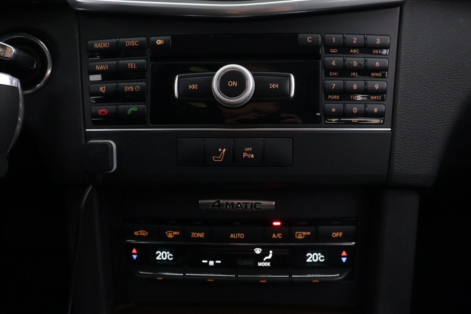 Mercedes-Benz E 2011 E 350 CDI BE T 4Matic A Premium Business * Koukku / Navi / Jalopuut / Nahkasisusta!* - *Hyvin huollettu / Tyylikäs / Neliveto / Farmari*