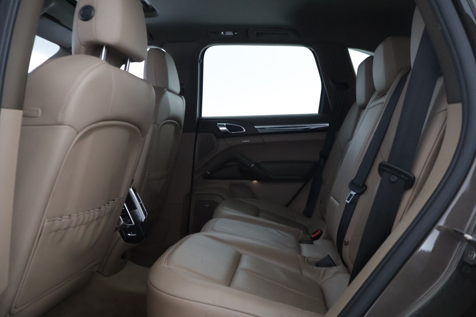 Porsche Cayenne 2012 CAYENNE DIESEL Farmari (AC) 4ov 2967cm3  * Bose / Vakkari / Ilmajousitus / Monisäätöiset istuimet muistilla * - Ei Adblue / Juuri huollettu / Siistikuntoinen / Ruskea nahka - HULLUT AVAJAISHULINAT KORKOTARJOUS 3,29 %