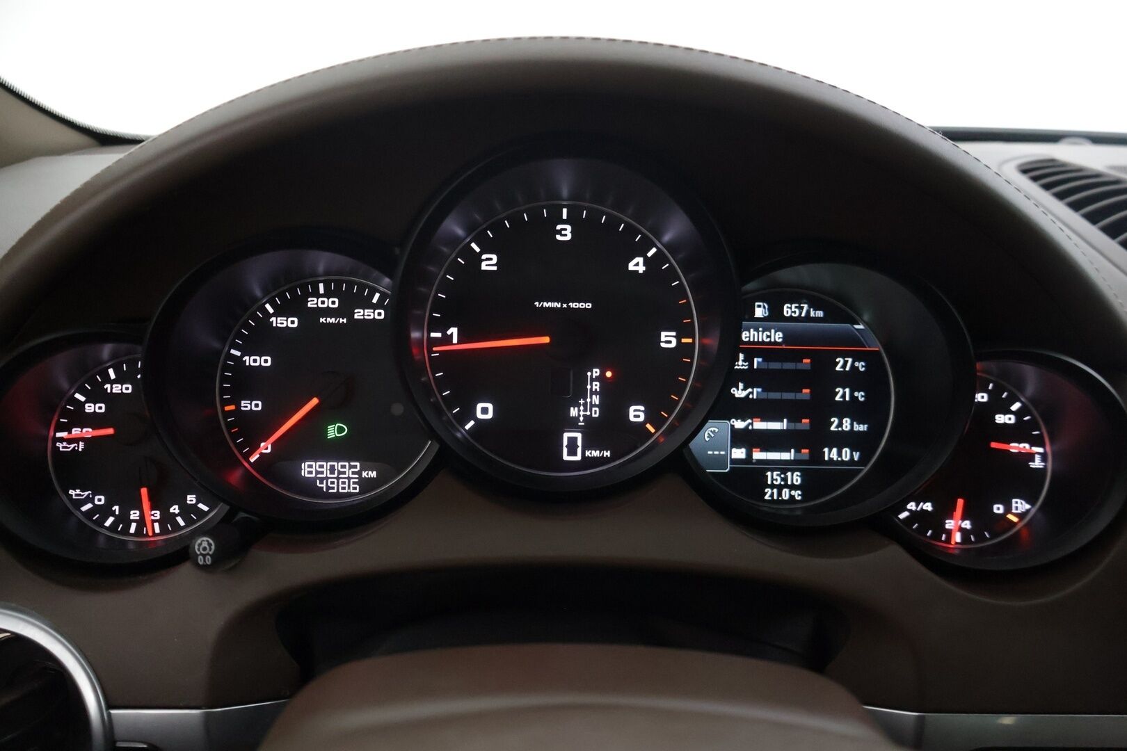 Porsche Cayenne 2012 CAYENNE DIESEL Farmari (AC) 4ov 2967cm3  * Bose / Vakkari / Ilmajousitus / Monisäätöiset istuimet muistilla * - Ei Adblue / Juuri huollettu / Siistikuntoinen / Ruskea nahka - HULLUT AVAJAISHULINAT KORKOTARJOUS 3,29 %