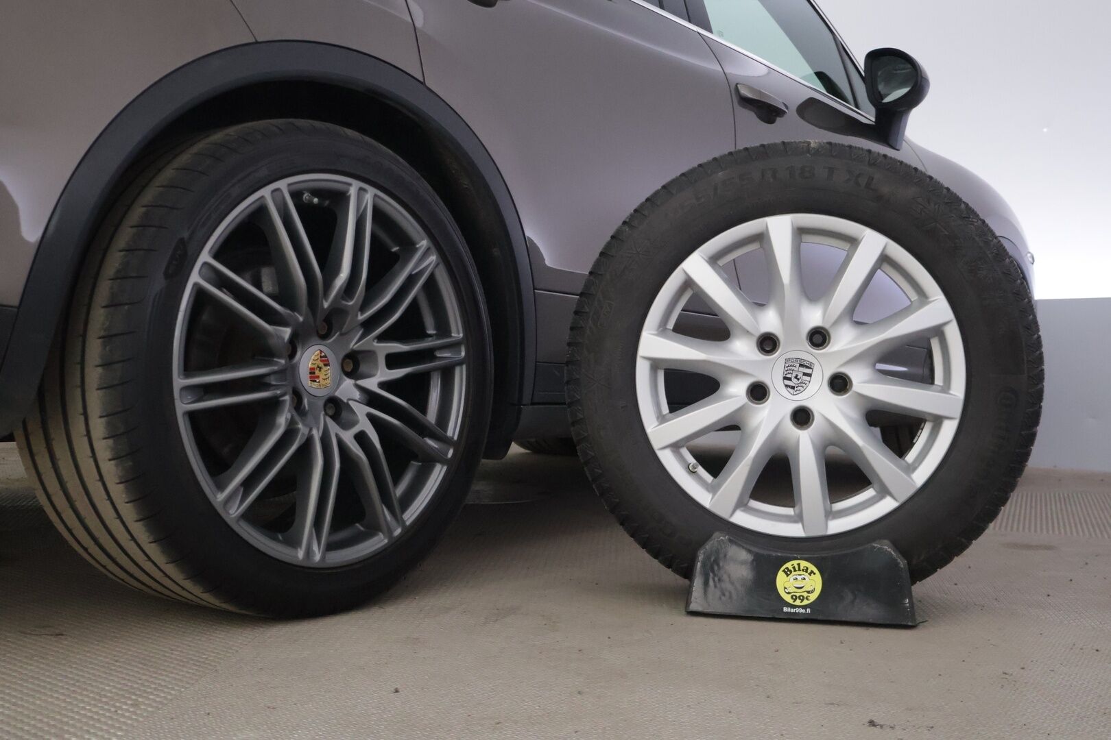 Porsche Cayenne 2012 CAYENNE DIESEL Farmari (AC) 4ov 2967cm3  * Bose / Vakkari / Ilmajousitus / Monisäätöiset istuimet muistilla * - Ei Adblue / Juuri huollettu / Siistikuntoinen / Ruskea nahka - HULLUT AVAJAISHULINAT KORKOTARJOUS 3,29 %