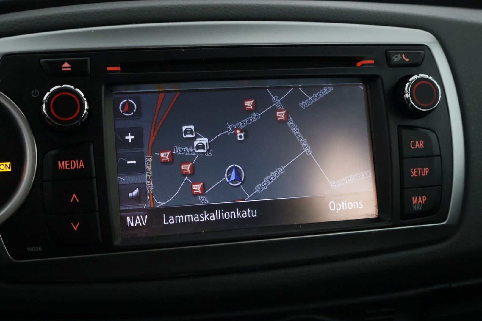 Toyota Yaris 2014 1,33 Dual VVT-i Active / Merkkihuollot / P-kamera / Navi - Suomi auto / Merkkihuollot / Lohkolämmitin / Navi / Vakionopeudensäädin / P-Kamera
