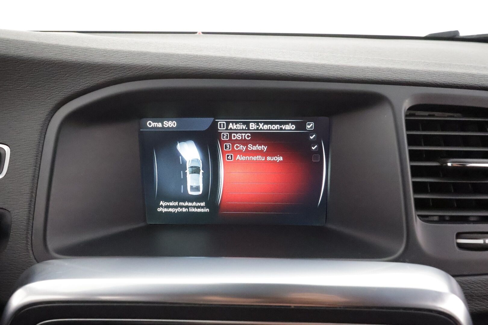 Volvo S60 2014 D2 Business aut * Webasto / P.tutka / Xenon / Vakkari / Navi / Bluetooth * - Suomi-auto / Kahdet renkaat aluvanteilla 