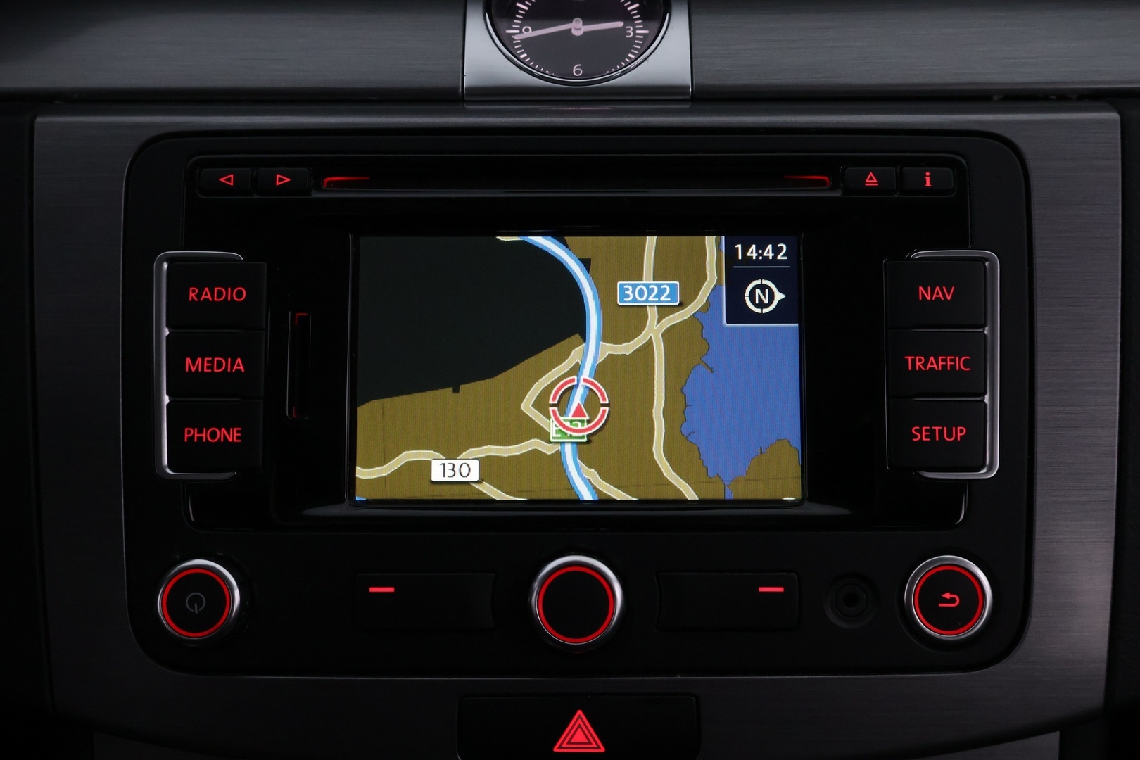 Volkswagen Passat 2014 Variant Luxline 1,4 TSI 90 kW (122 hv) BlueMotion Technology - YritysOutlet - Myydään vain yrityksille - Suomiauto / Jakopää juuri tehty!