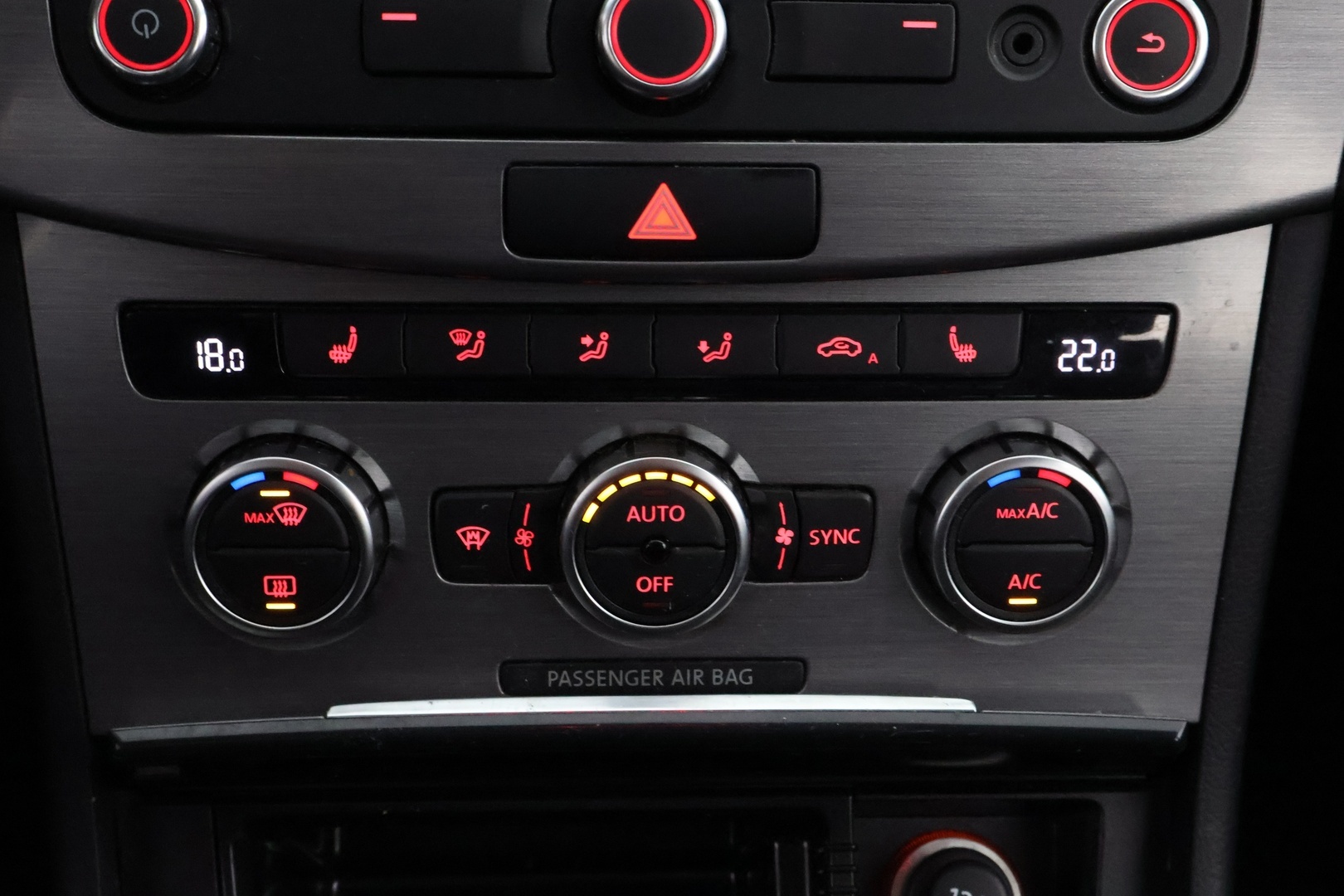 Volkswagen Passat 2014 Variant Luxline 1,4 TSI 90 kW (122 hv) BlueMotion Technology - YritysOutlet - Myydään vain yrityksille - Suomiauto / Jakopää juuri tehty!