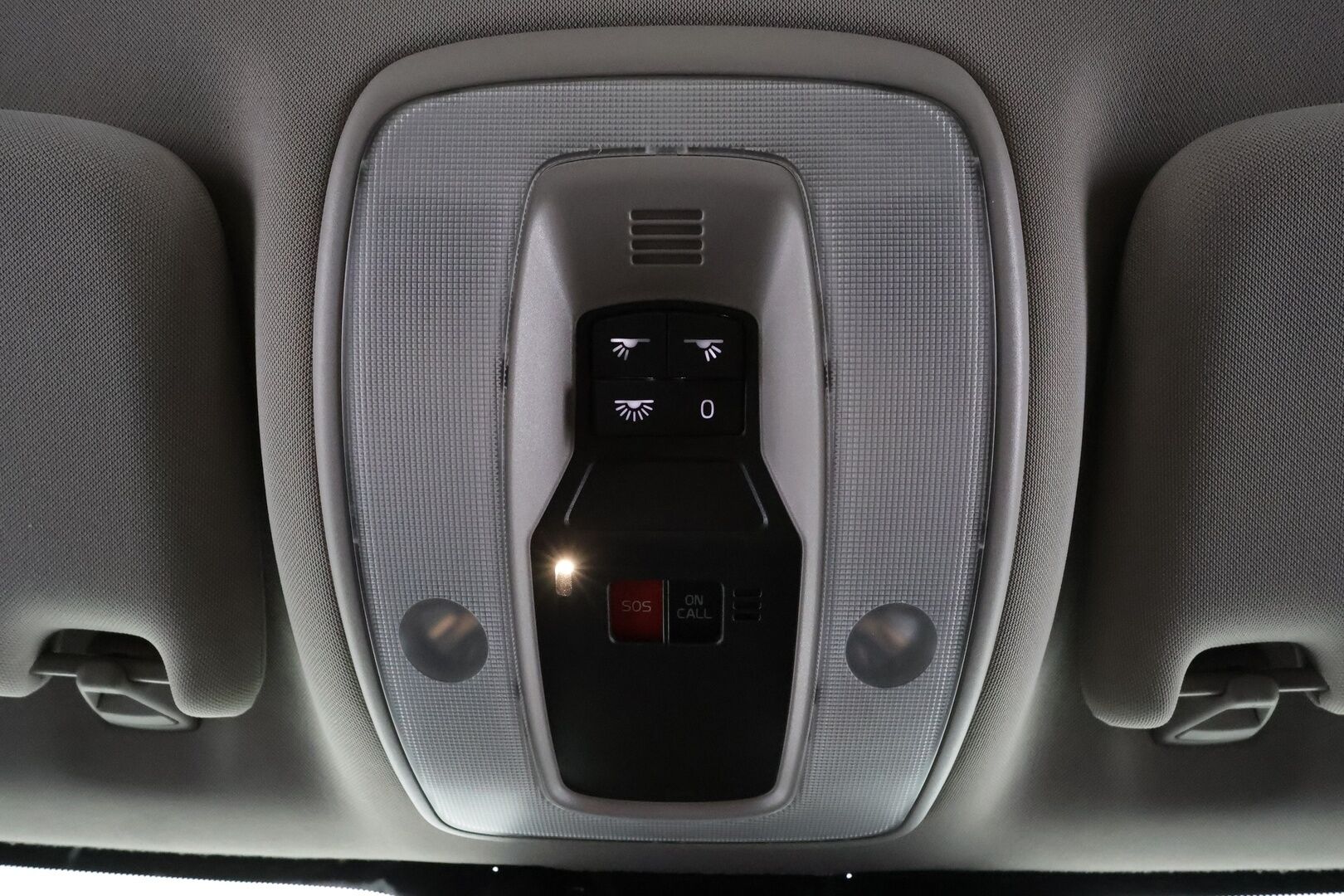 Volvo V70 2014 D5 AWD Business Edition Summum aut * Vakkari / Xenon / Muistipenkki / Bluetooth / Nahkaverhoilu * - Kahdet renkaat / Suomi auto