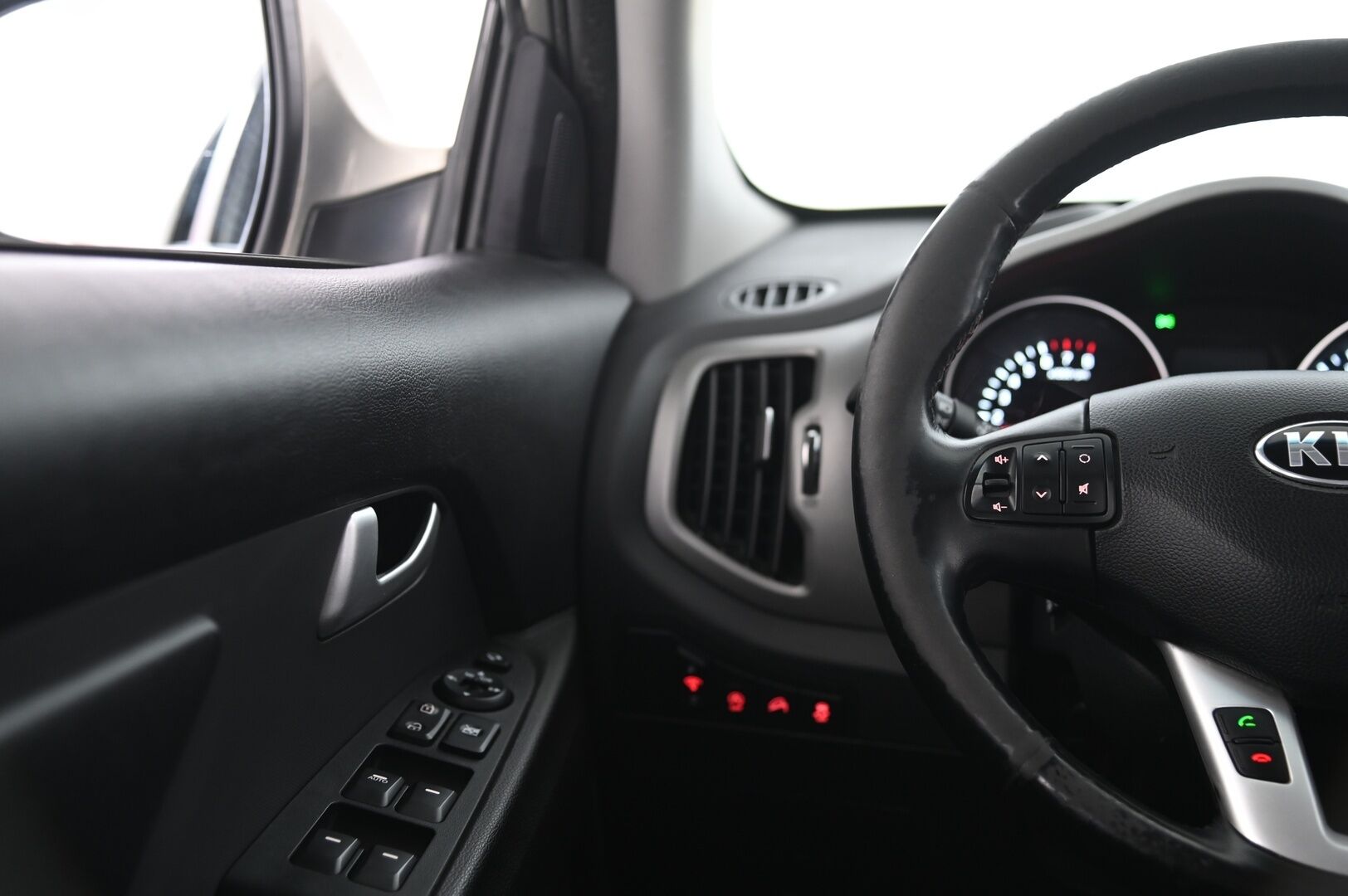 Kia Sportage 2014 1,6 ISG Urban EX EcoDynamics - Vakkari | BT | Lohko | Juuri Katsastettu | Lohko | Suomi-auto | 2x Renkaat&Alumiinivanteet