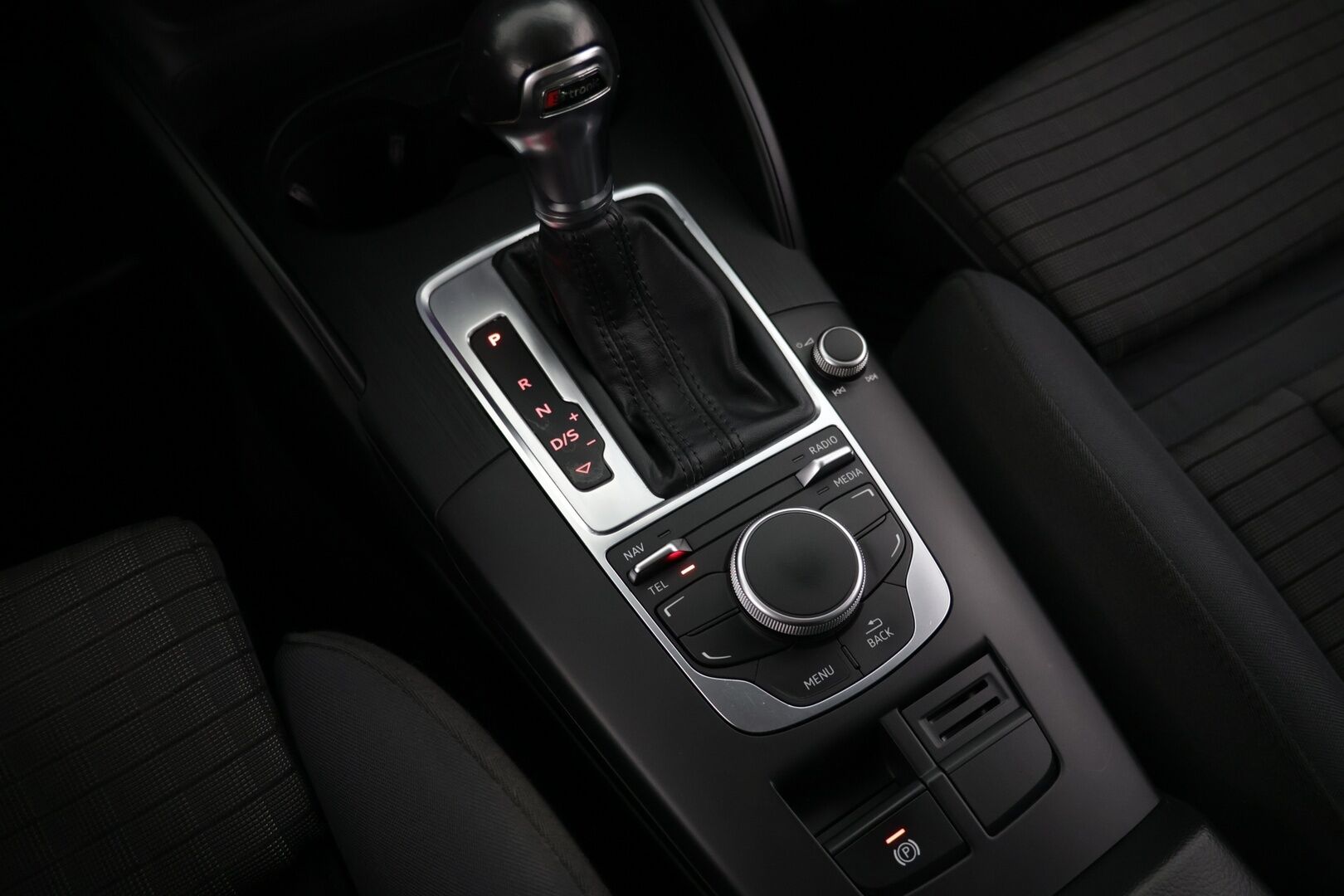 Audi A3 2015 Sportback Business Sport 1,6 TDI 81 kW S tronic - Webasto / B&O / Suomi-auto / Vakkari