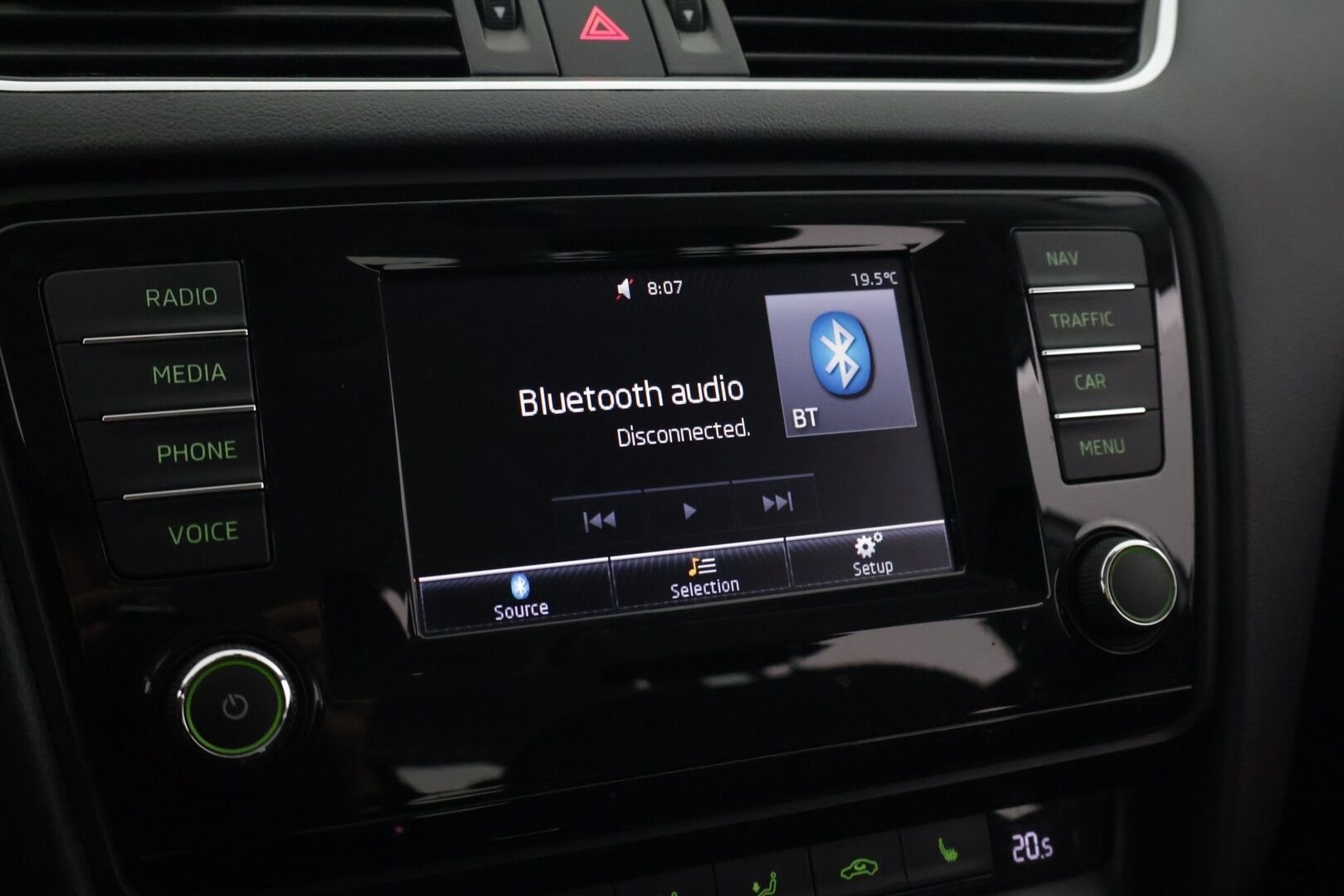 Skoda Octavia 2015 Combi 2,0 TDI 150 Elegance DSG Autom. - ACC | Webasto | Koukku | Keyless | Navi | Lämmitettävä tuulilasi | Suomi-auto